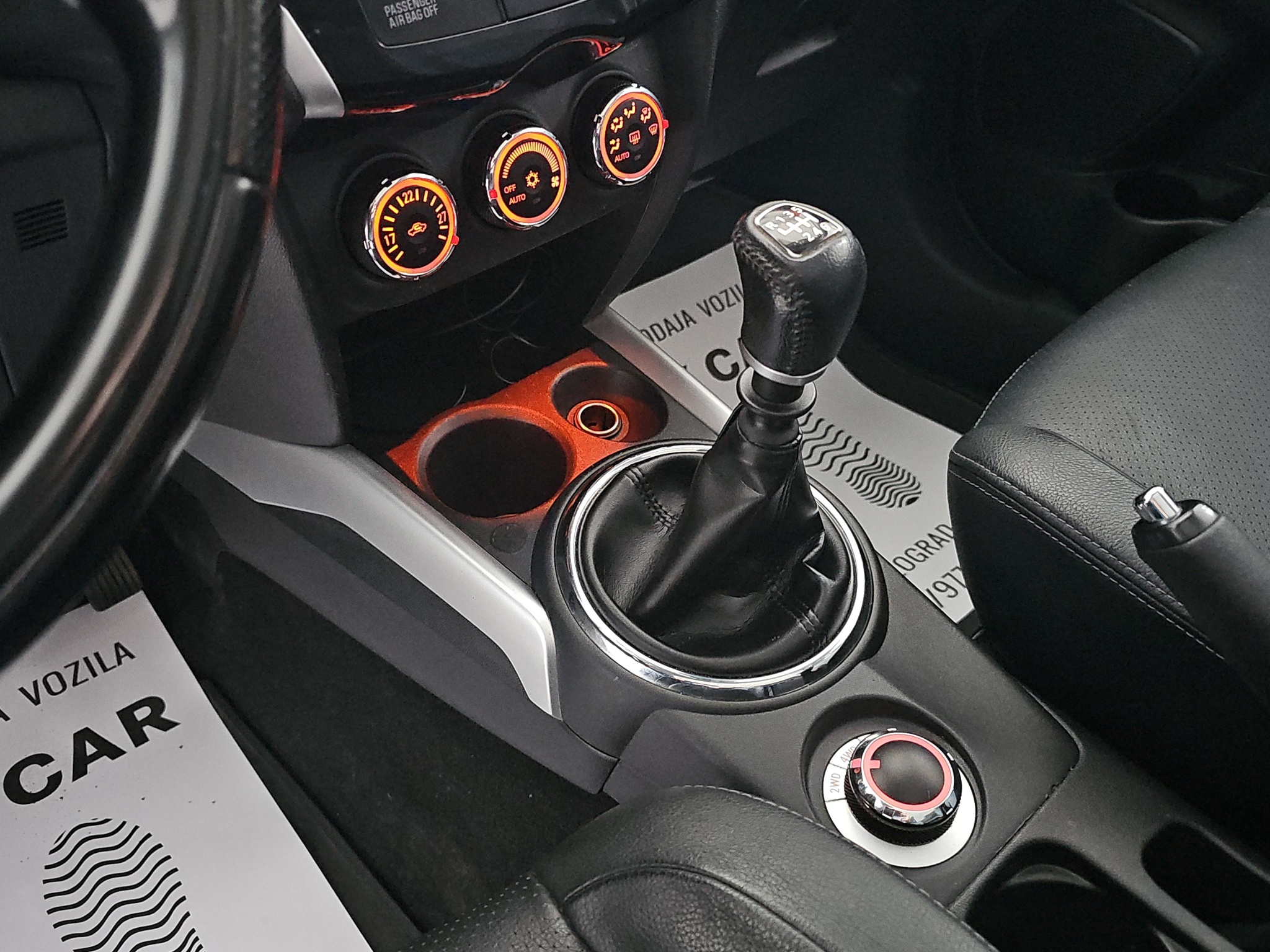 
								Peugeot 4008 4×4/PANO full									