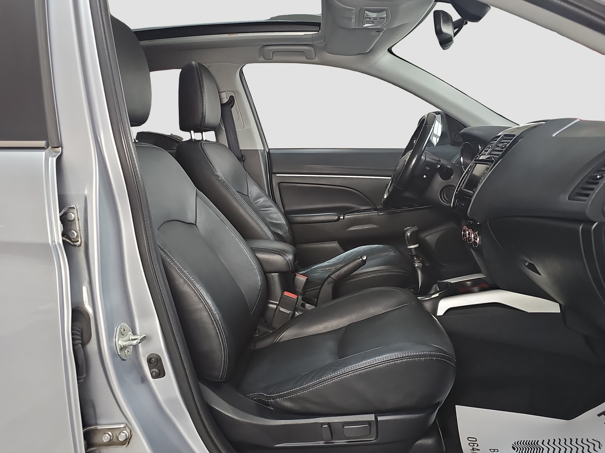 
								Peugeot 4008 4×4/PANO full									