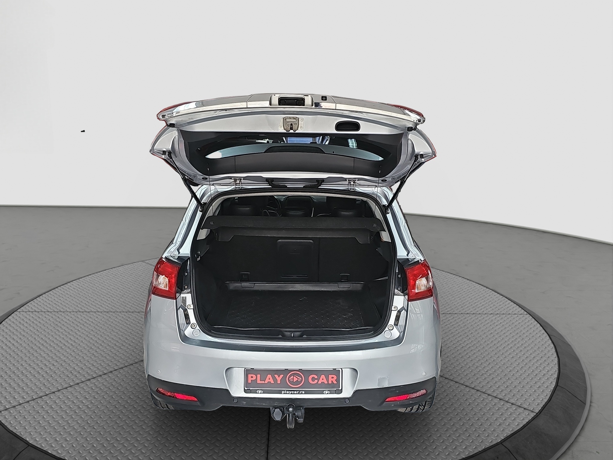 
								Peugeot 4008 4×4/PANO full									