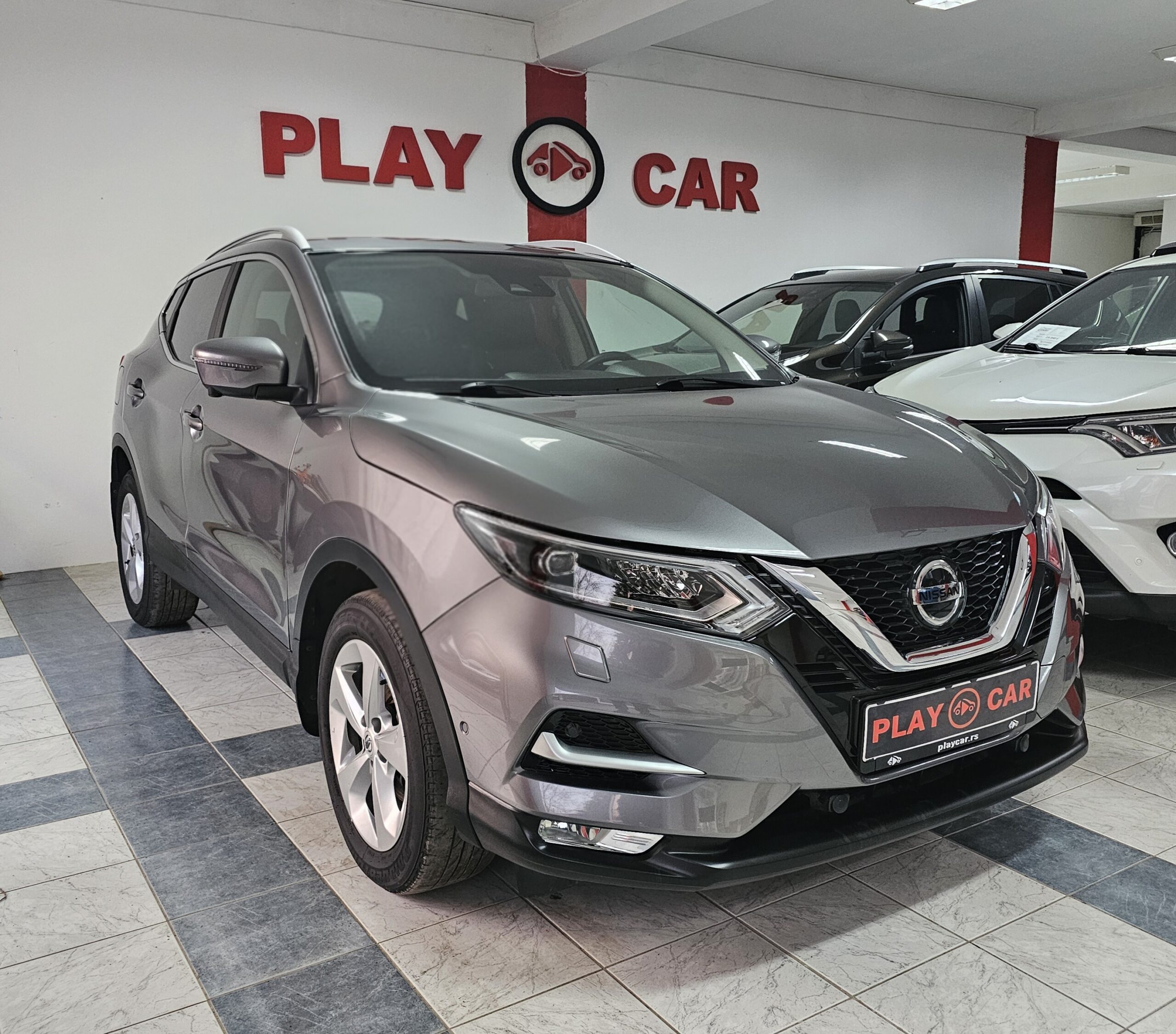 
								Nissan Qashqai AUTO/FU.LL full									