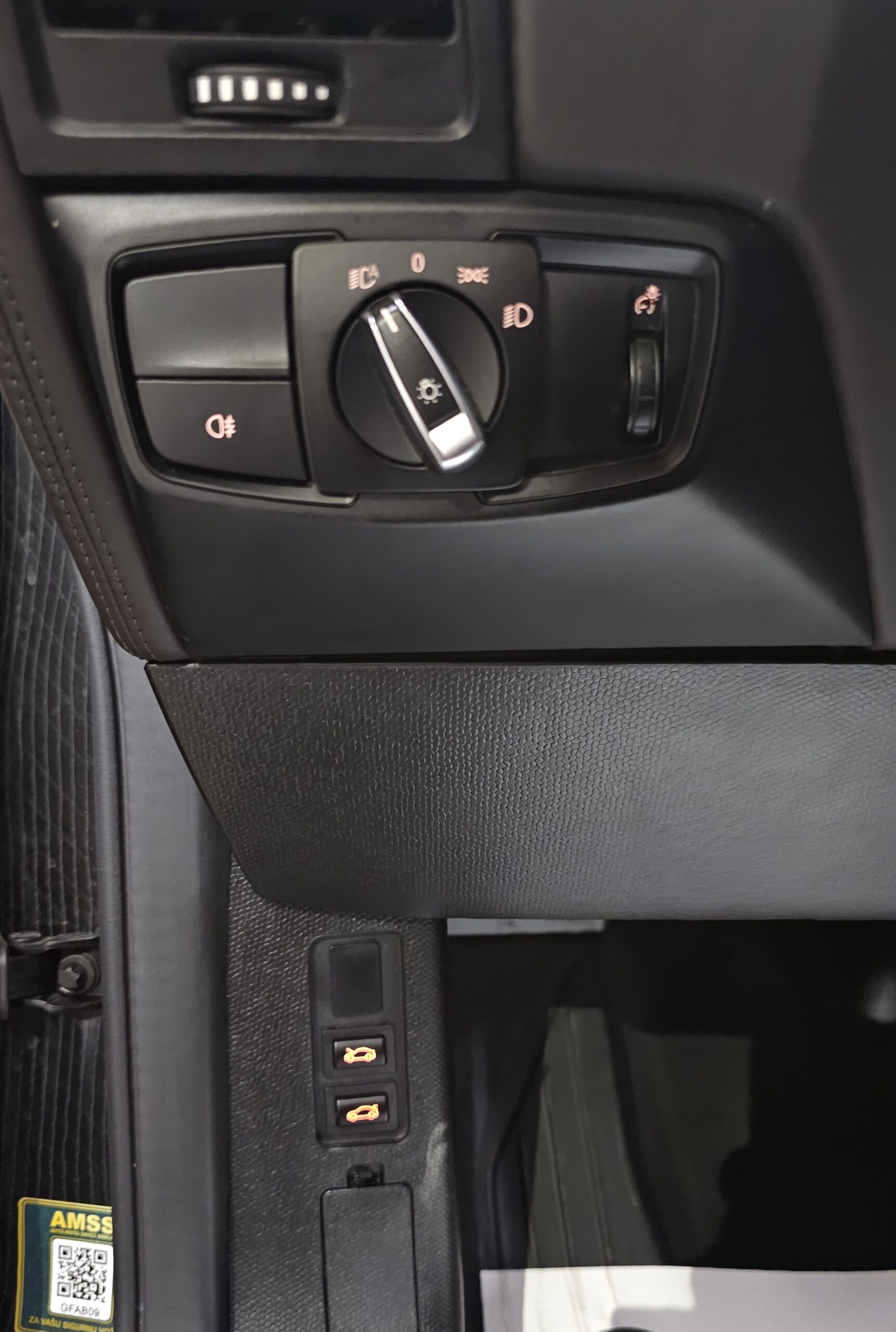 
								BMW i3 PANO/ŠIBER/T.O.P full									