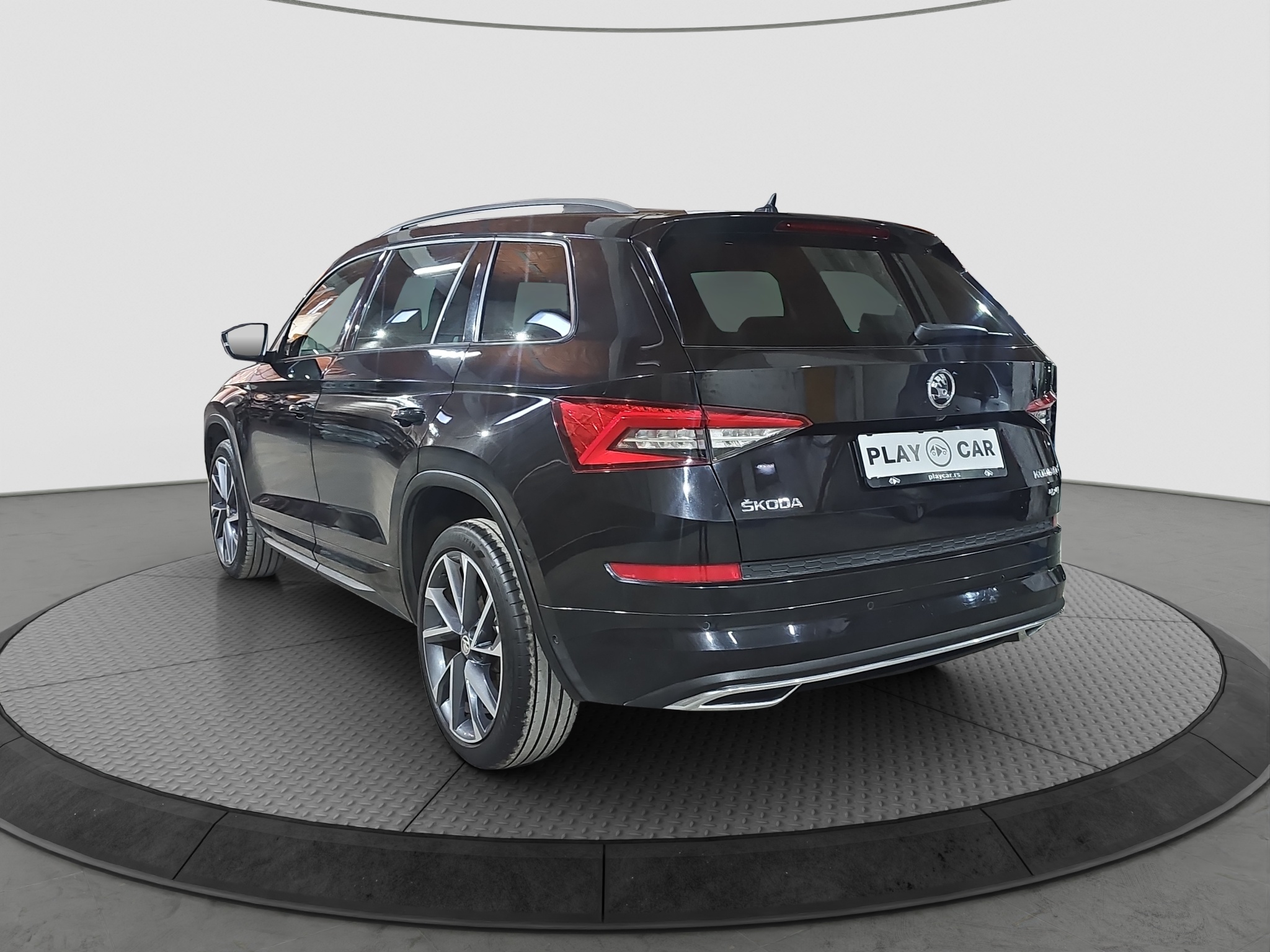 
								Škoda Kodiaq AWD/SPORT/MATR/DSG full									