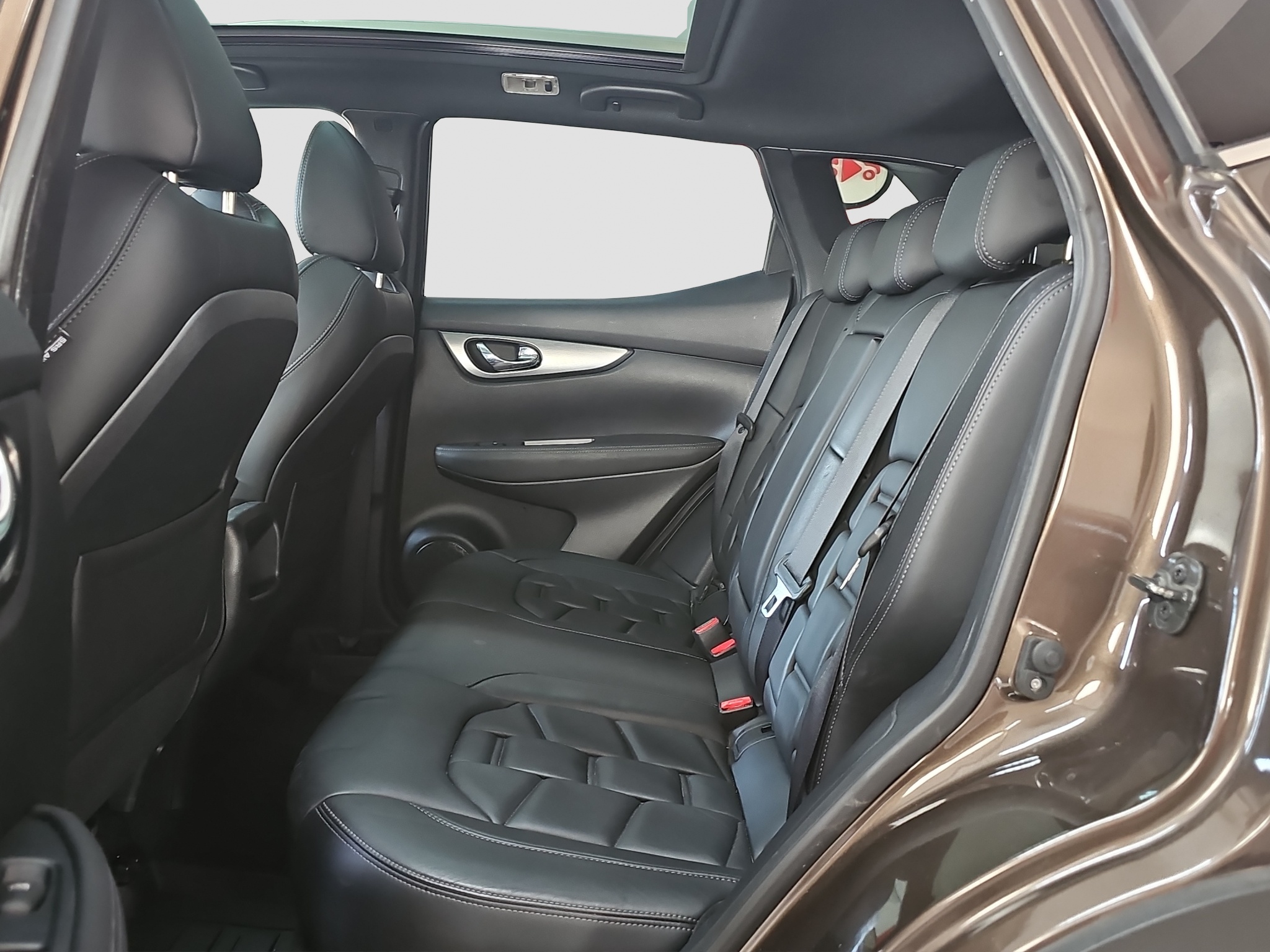 
								Nissan Qashqai TEKNA/PANO/MALA KM full									