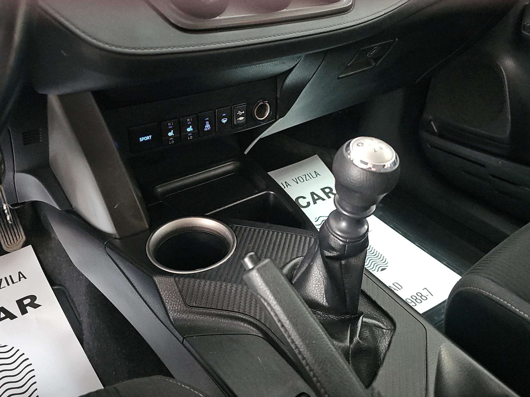 
								Toyota RAV 4 AWD/4×4/ODLIČNA full									