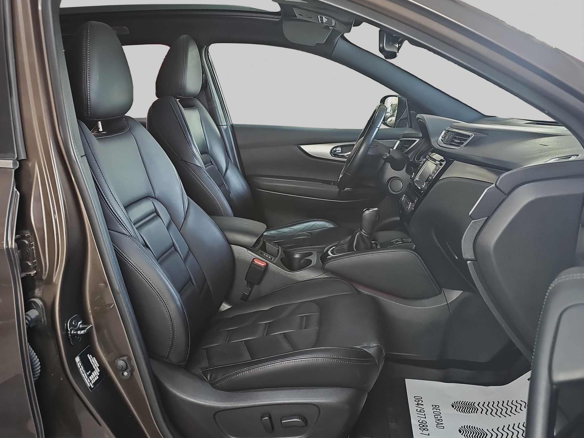 
								Nissan Qashqai TEKNA/PANO/MALA KM full									