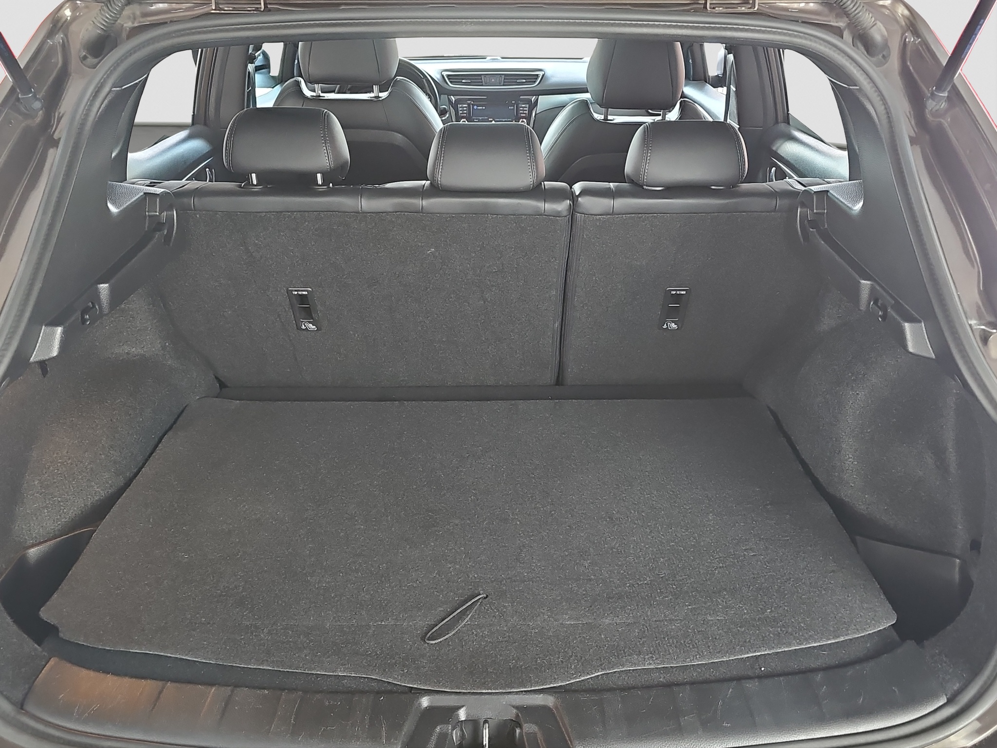 
								Nissan Qashqai TEKNA/PANO/MALA KM full									