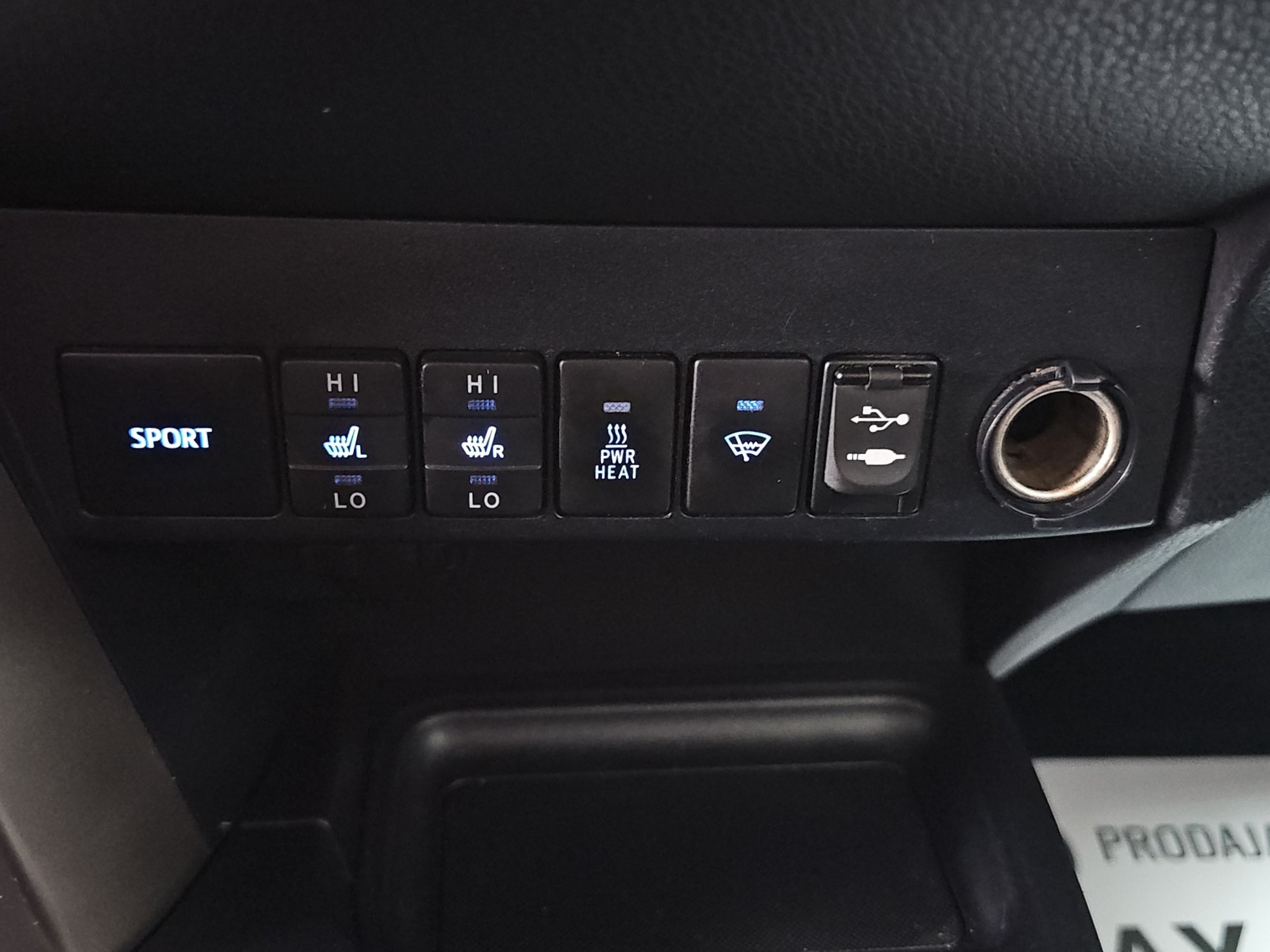 
								Toyota RAV 4 AWD/4×4/ODLIČNA full									