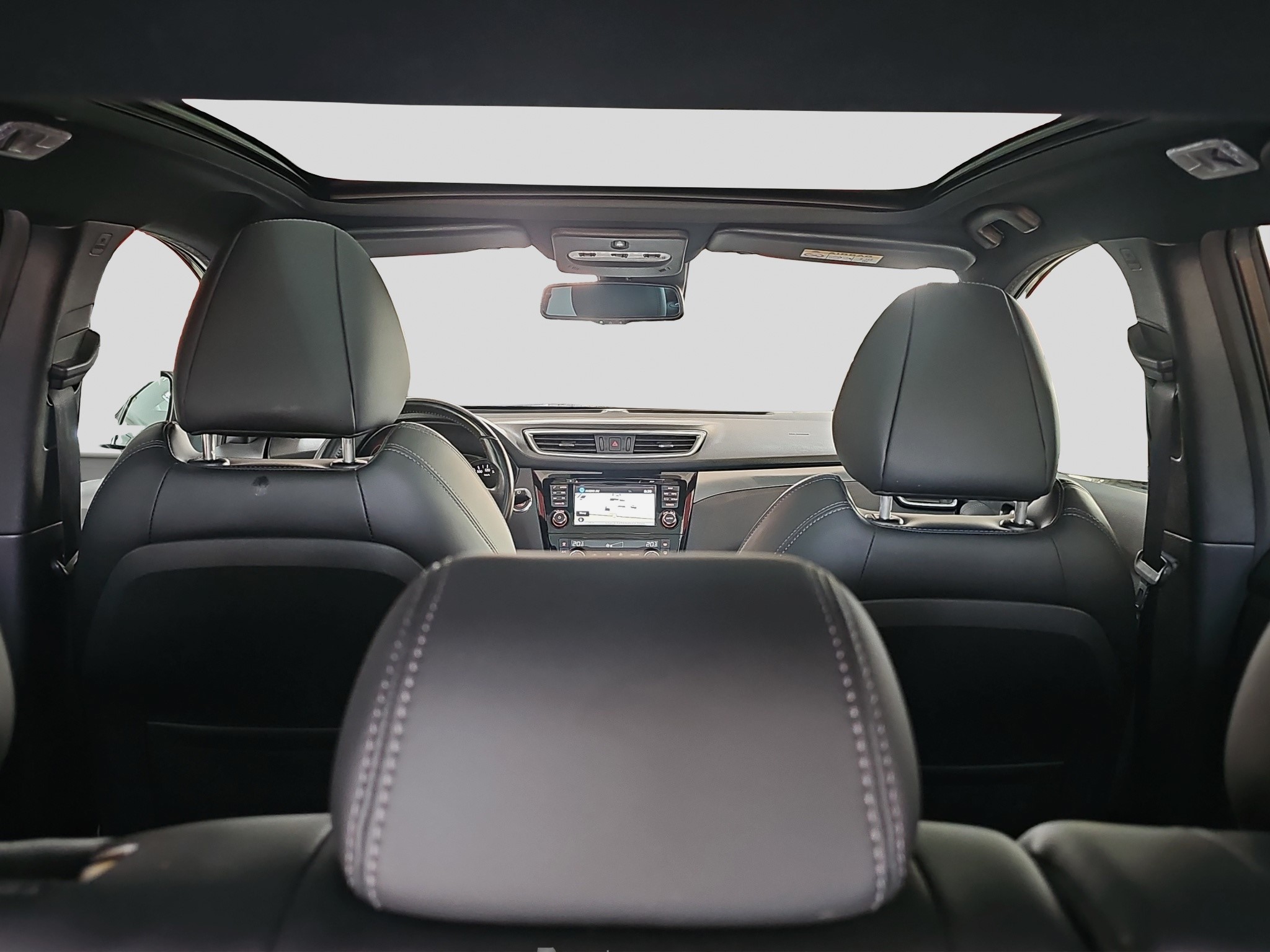 
								Nissan Qashqai TEKNA/PANO/MALA KM full									