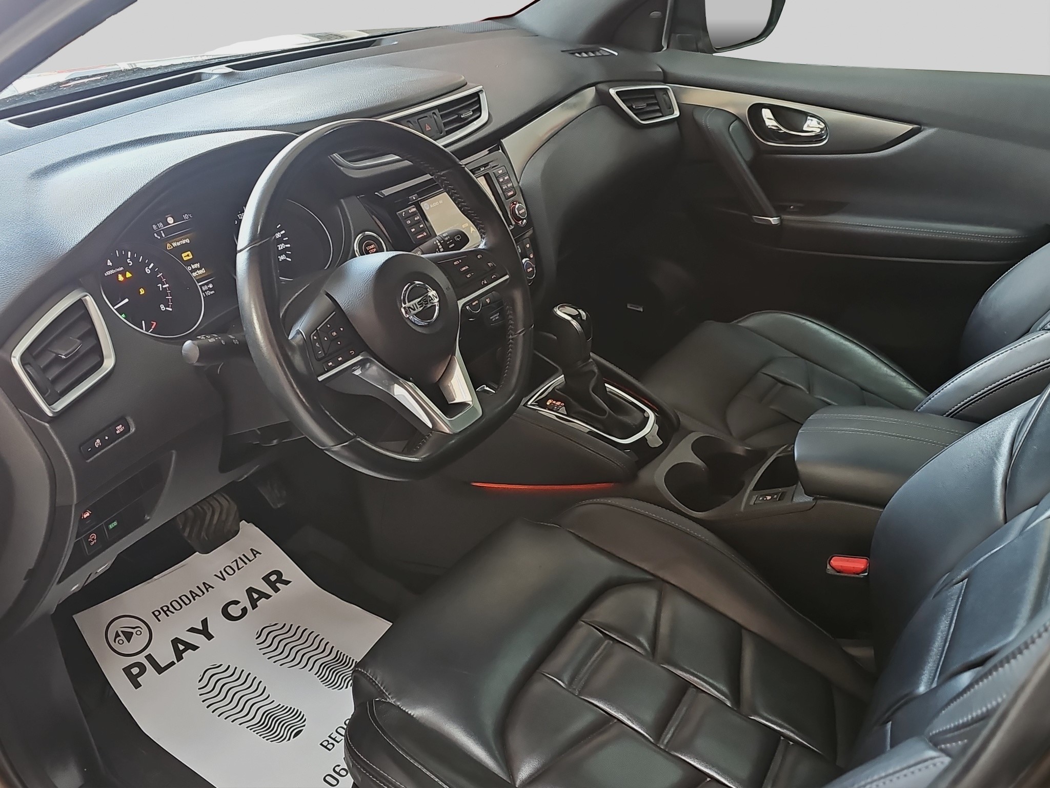 
								Nissan Qashqai TEKNA/PANO/MALA KM full									