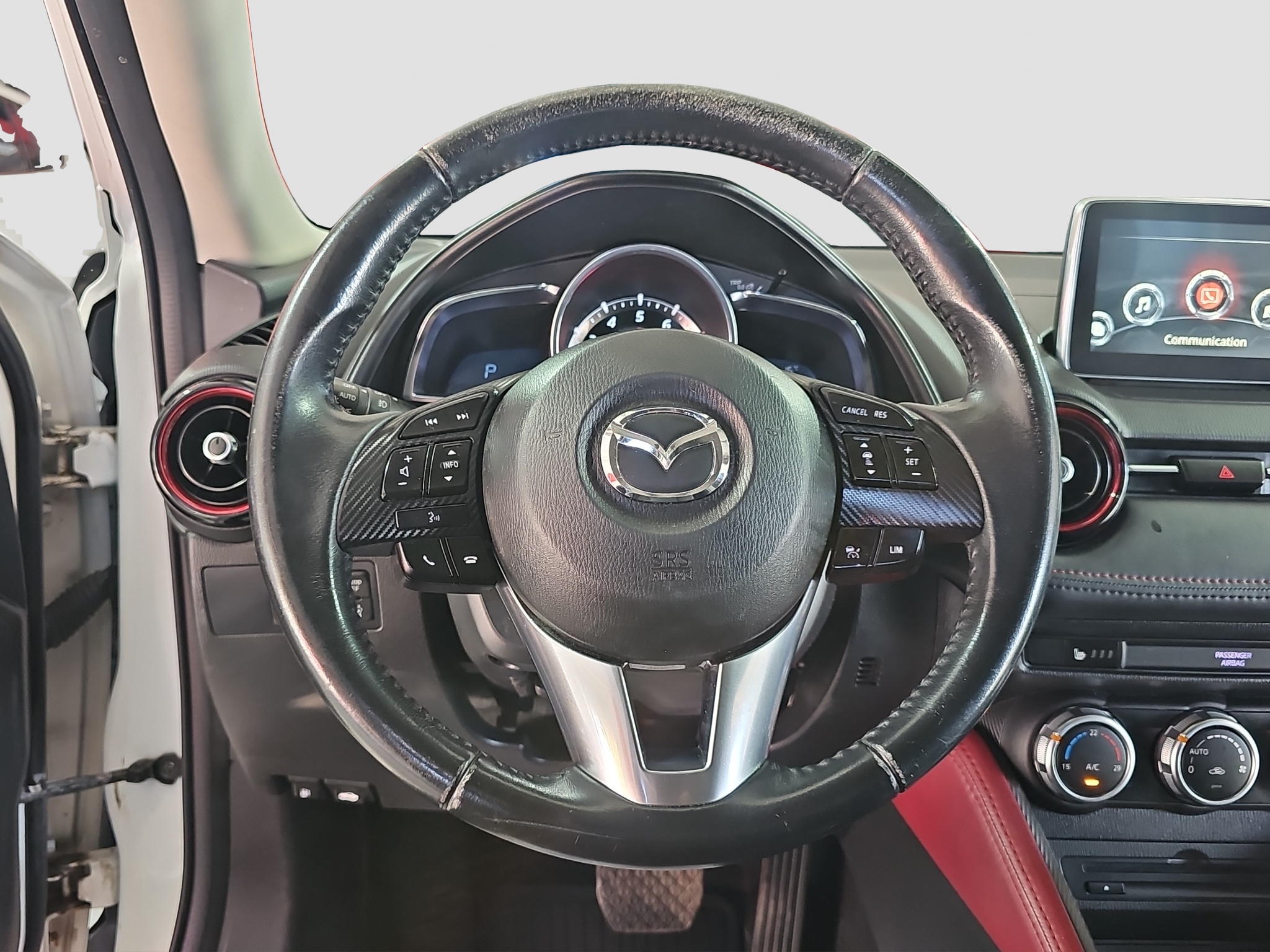 
								Mazda CX-3 AUT./FU.LL full									