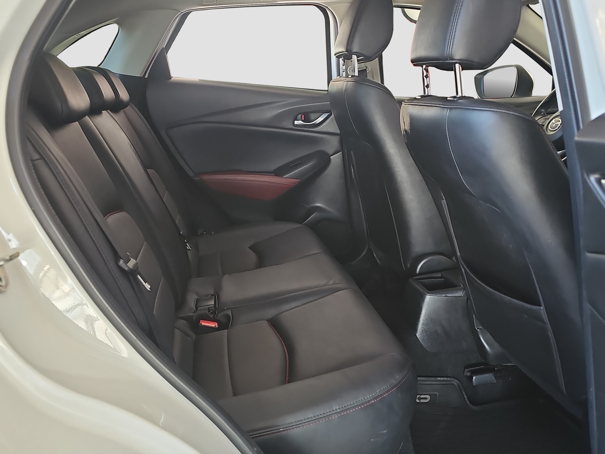 
								Mazda CX-3 AUT./FU.LL full									