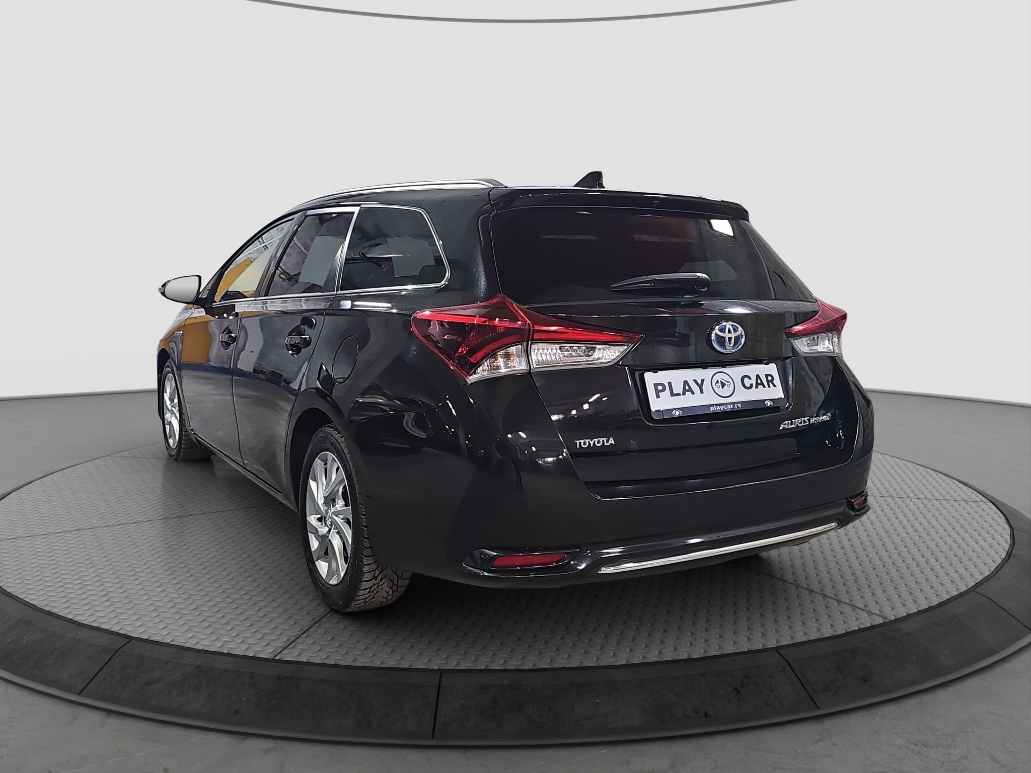 
								Toyota Auris HYBRID/T0P full									