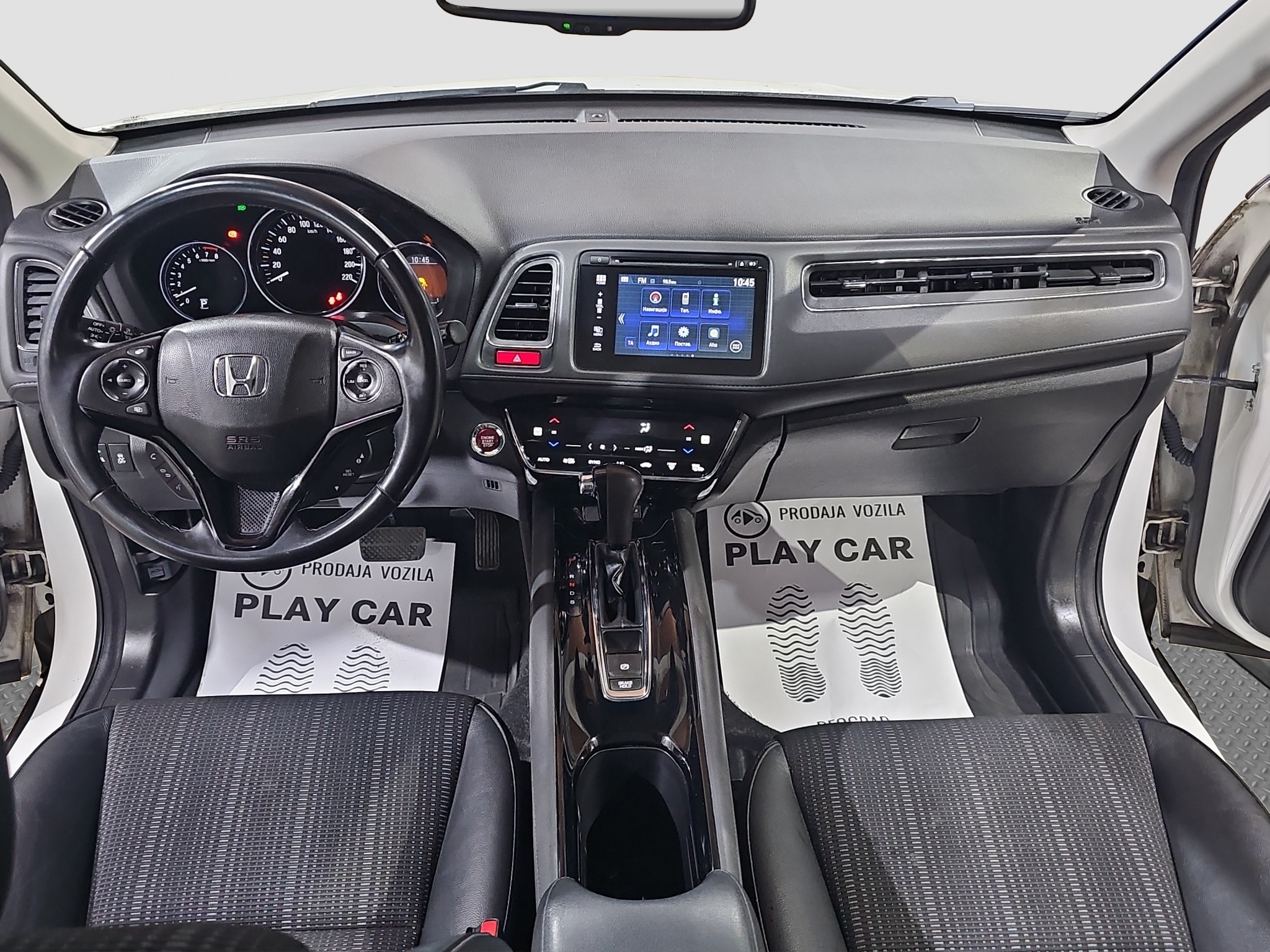 
								Honda HR-V PANO/SIBER/AUTO full									