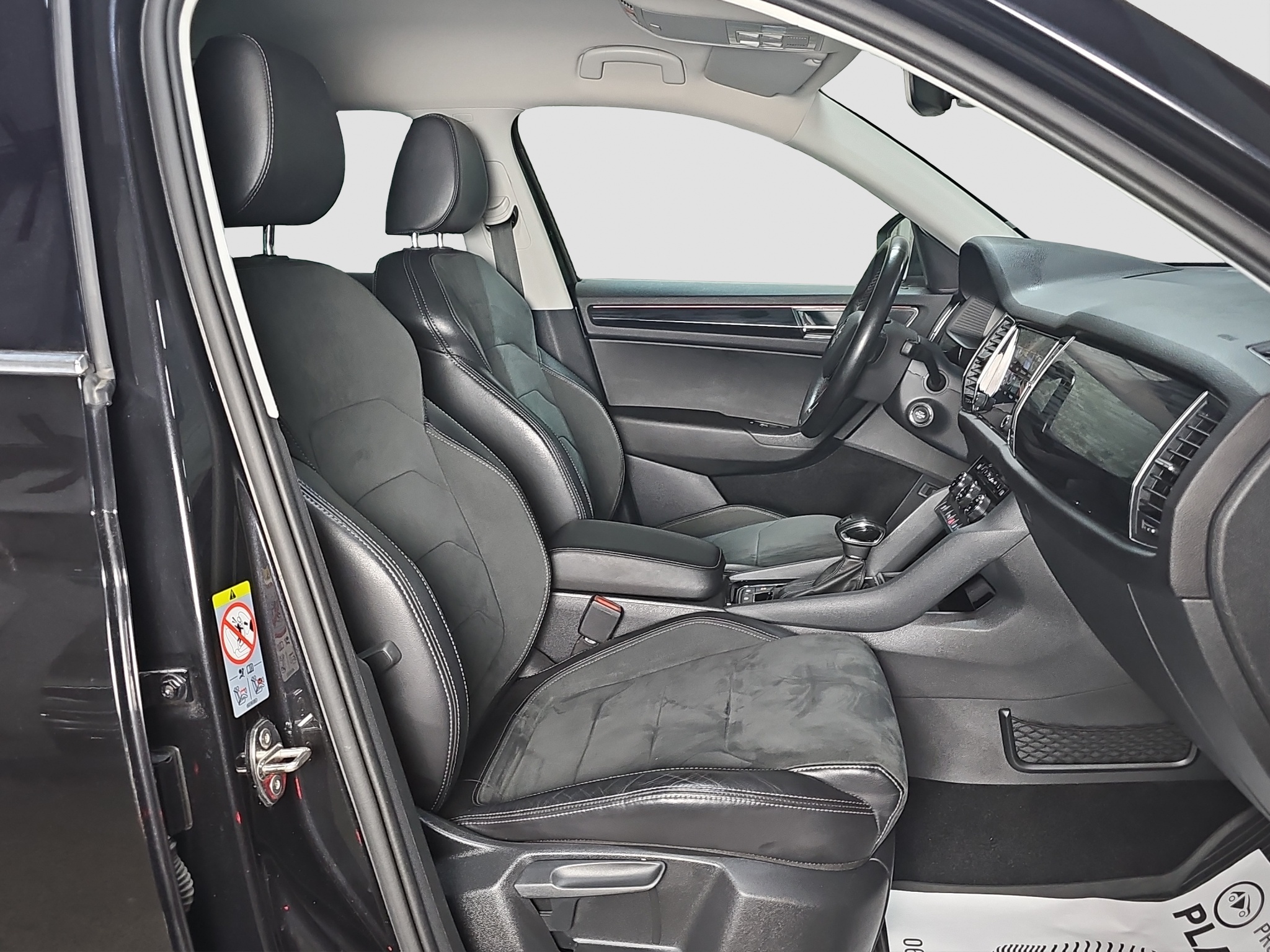 
								Škoda Kodiaq AWD/MATR/DSG full									