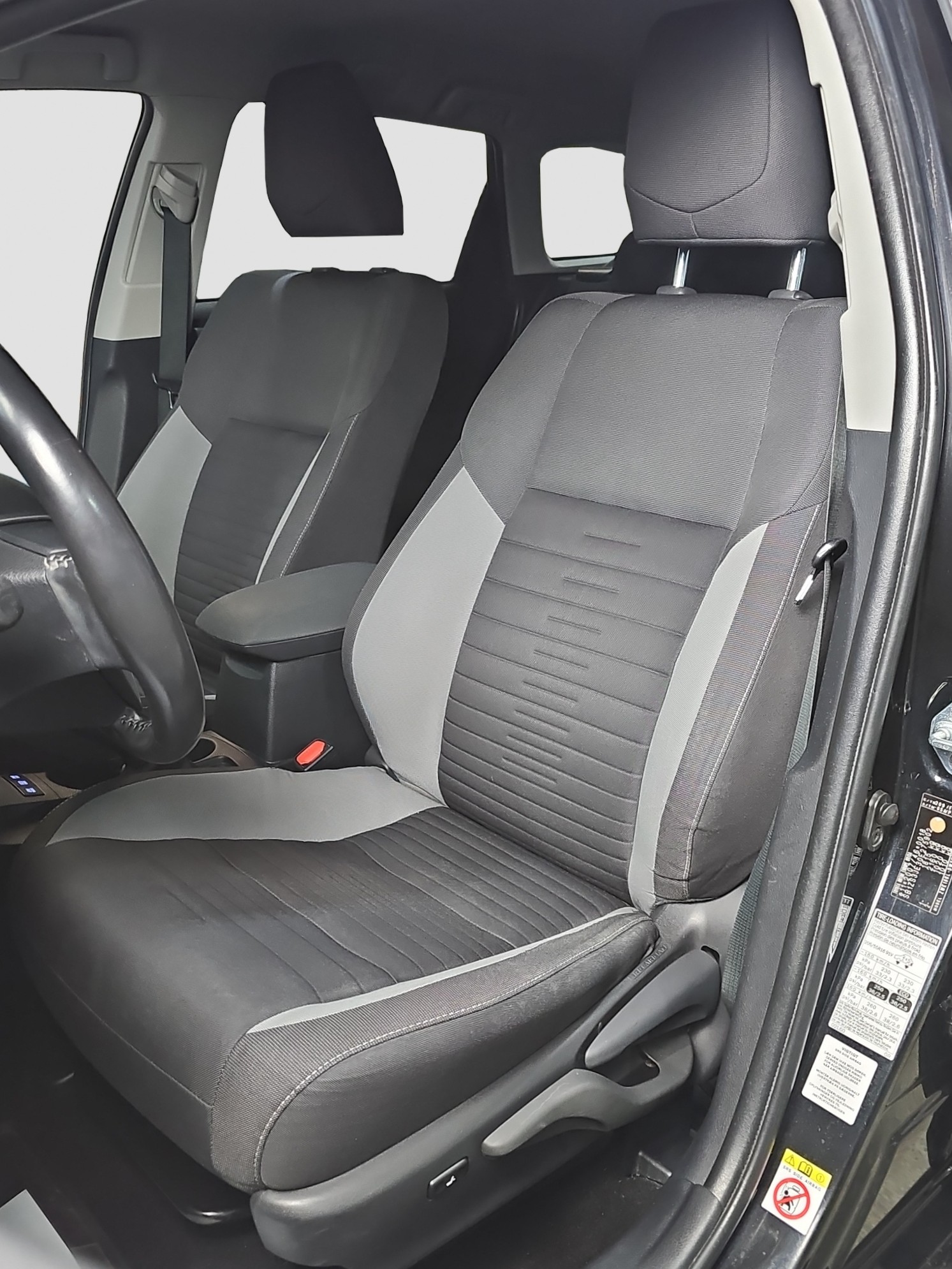 
								Toyota Auris HYBRID/T0P full									