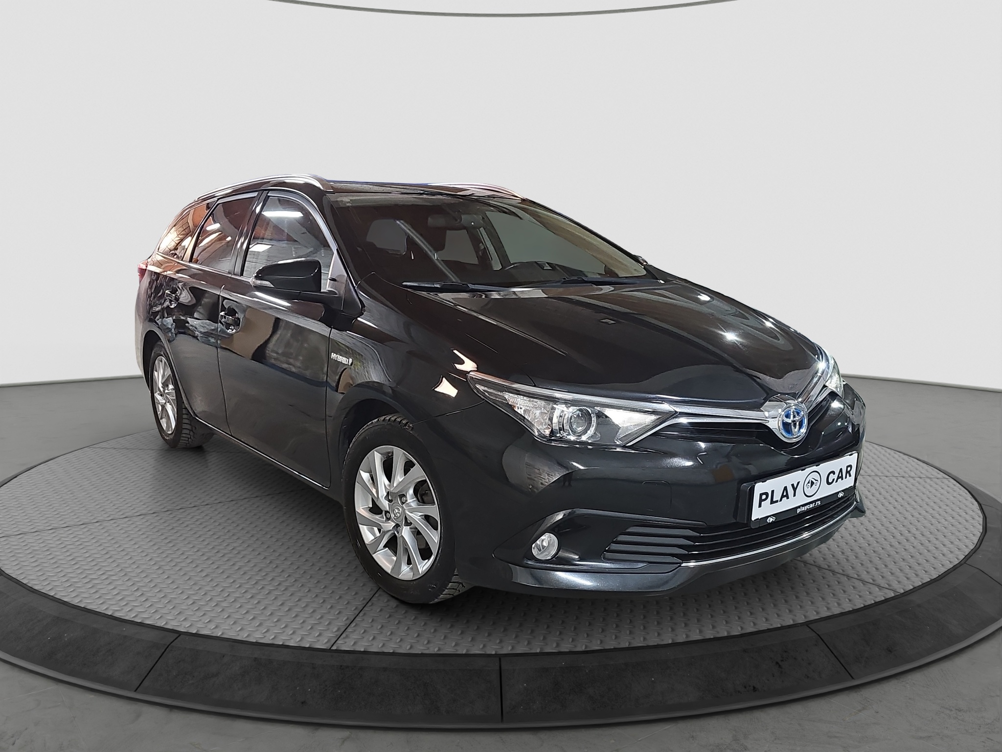 
								Toyota Auris HYBRID/T0P full									