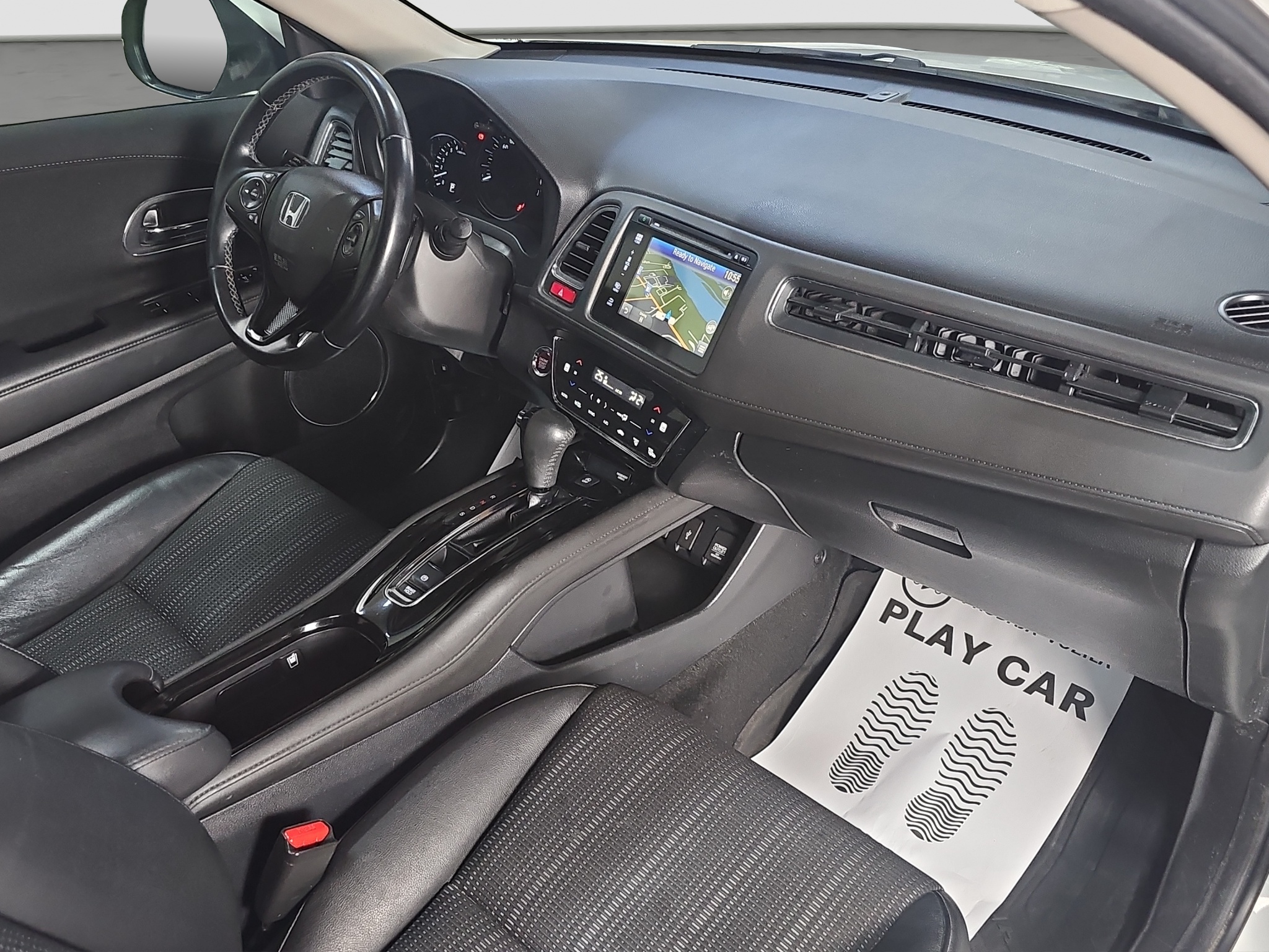 
								Honda HR-V PANO/SIBER/AUTO full									