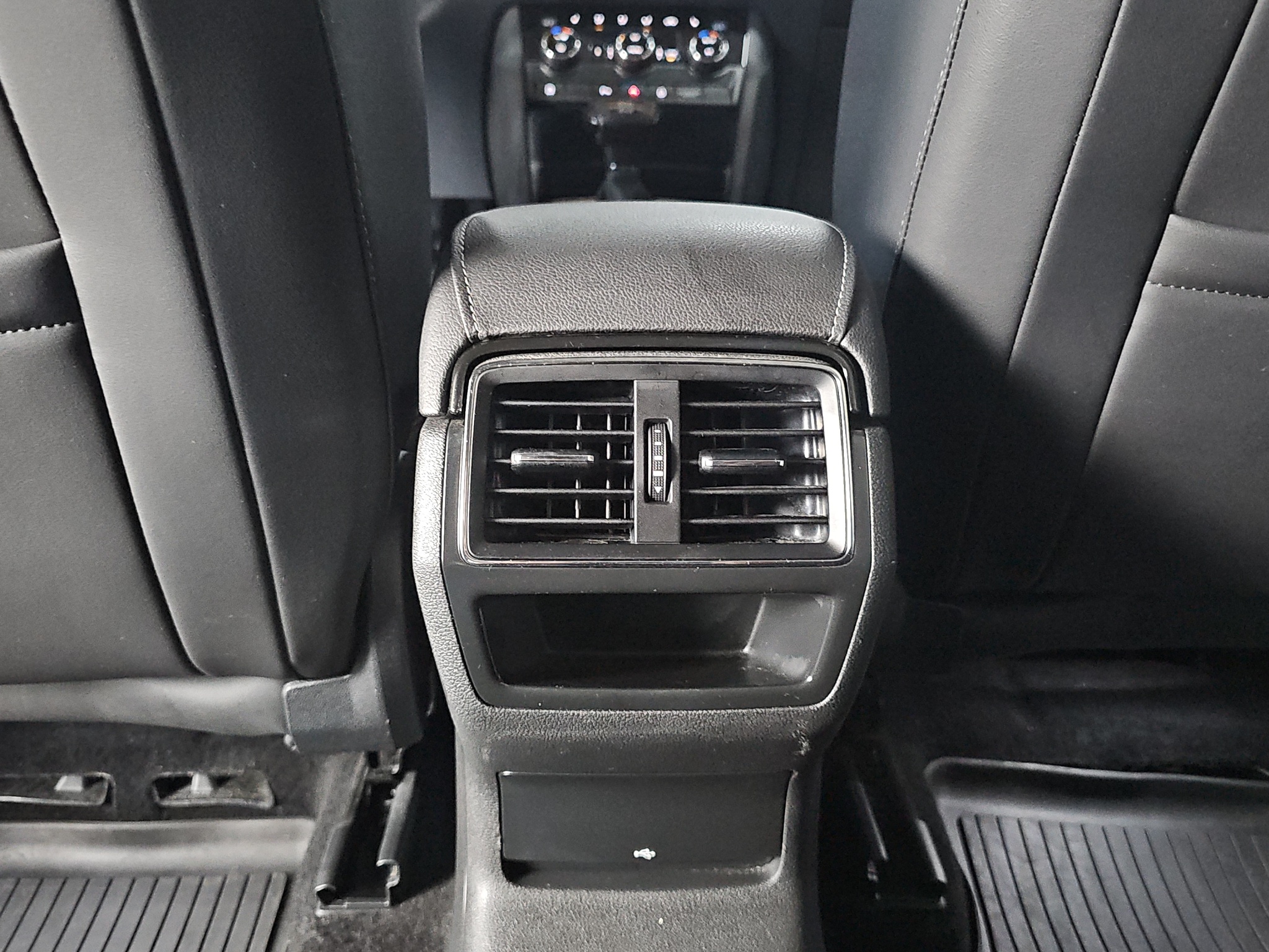 
								Škoda Kodiaq AWD/MATR/DSG full									