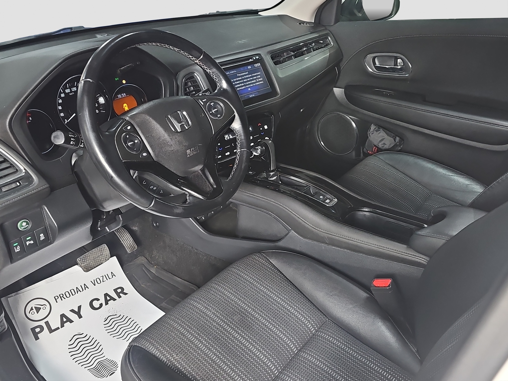 
								Honda HR-V PANO/SIBER/AUTO full									