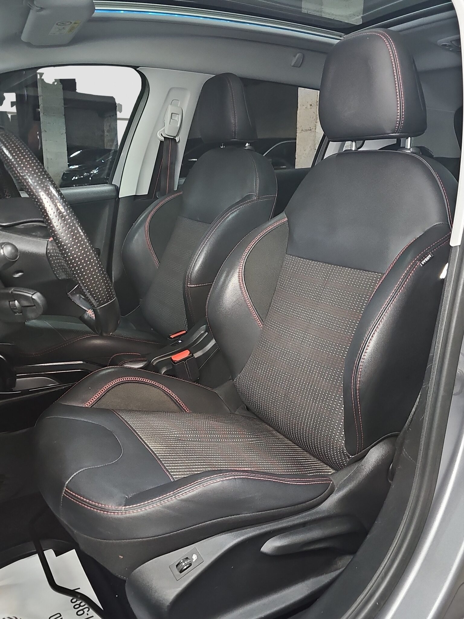 
								Peugeot 2008 GT-line/PANO/AUTOM full									