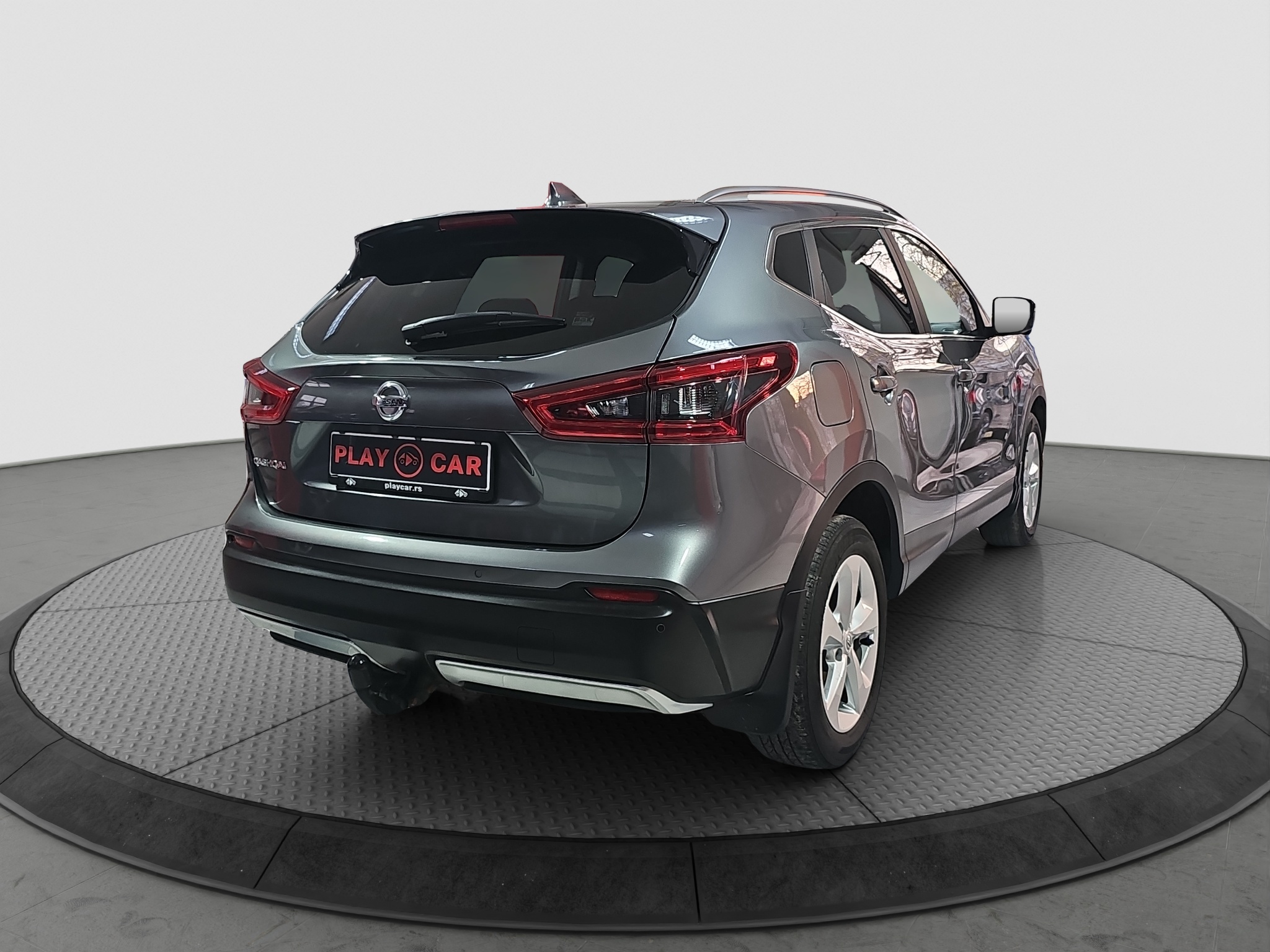 
								Nissan Qashqai AUTO/FU.LL full									