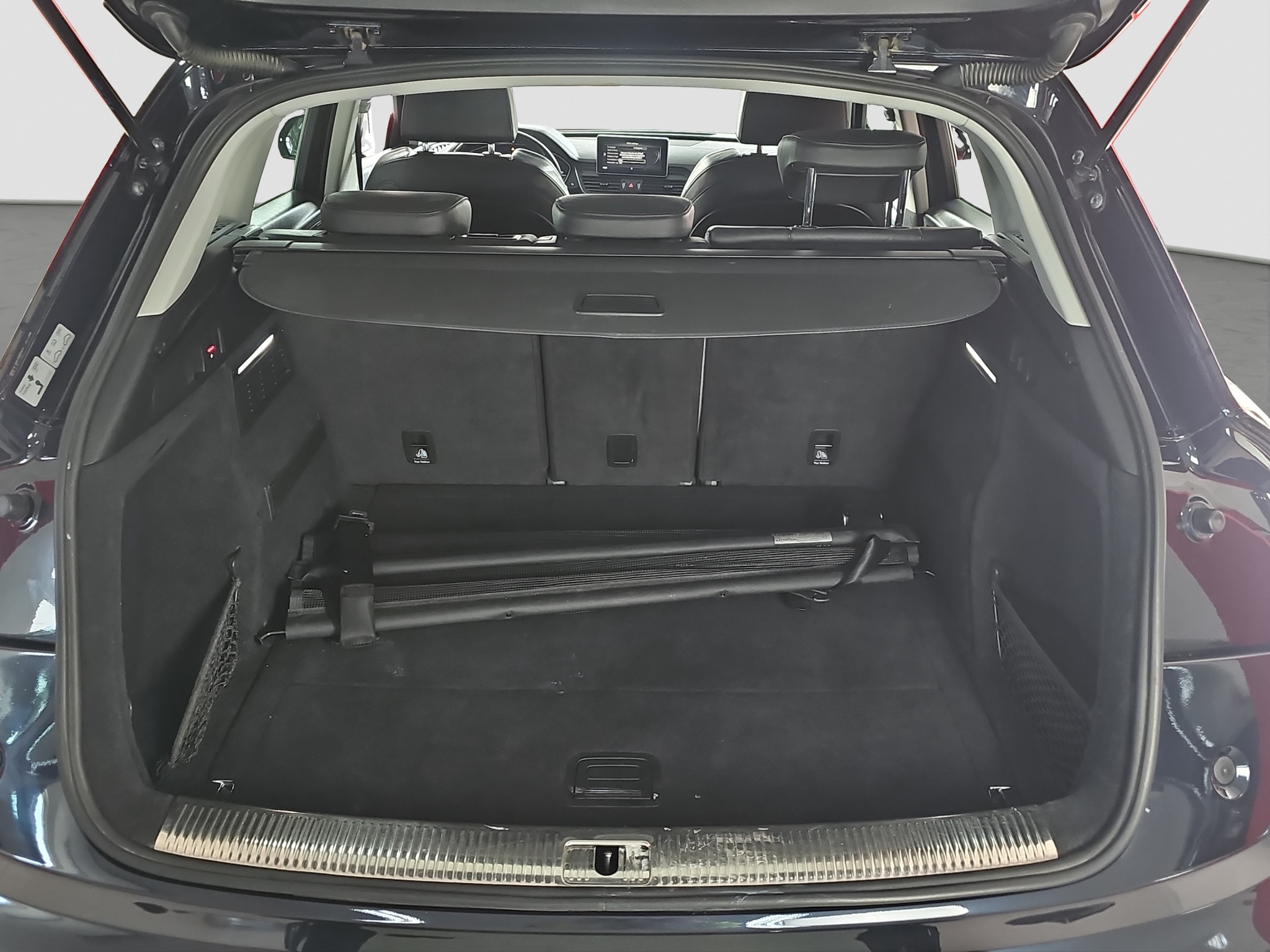 
								Audi Q5 VIRT/AUTO/4×4 full									