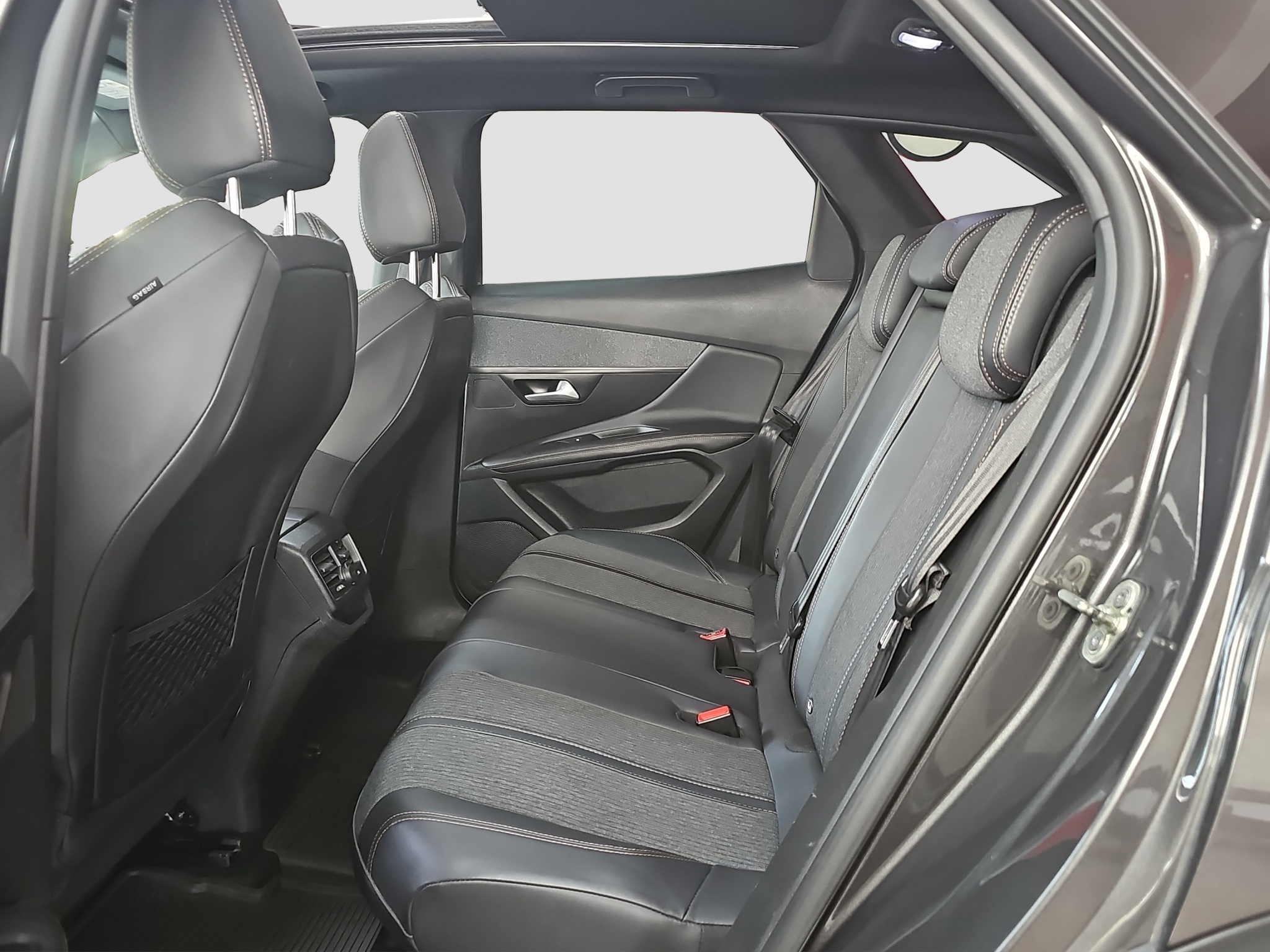 
								Peugeot 3008 GT-line/SIB/AUTO full									