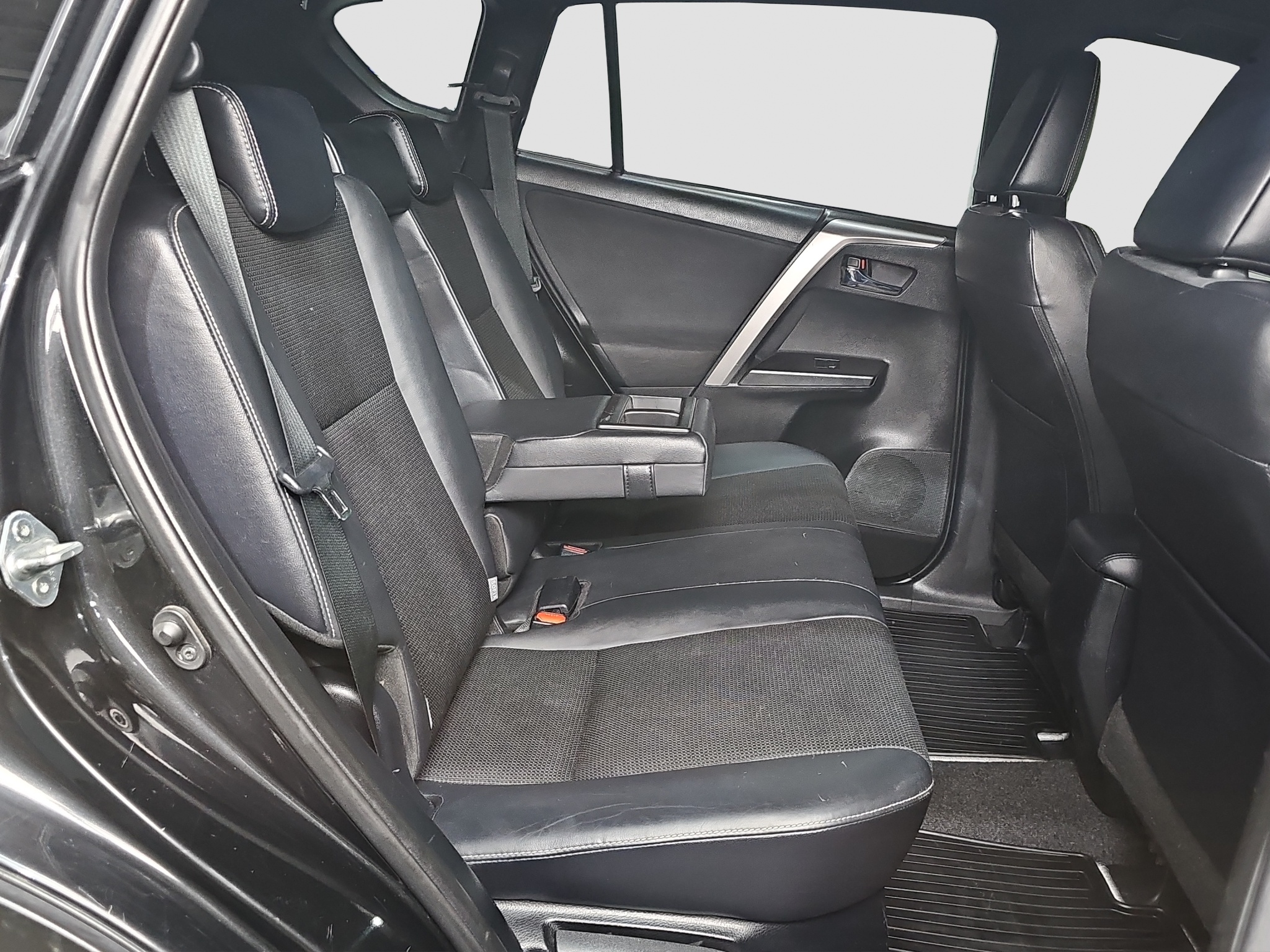 
								Toyota RAV 4 4X4/ODLIČAN/AUTO full									