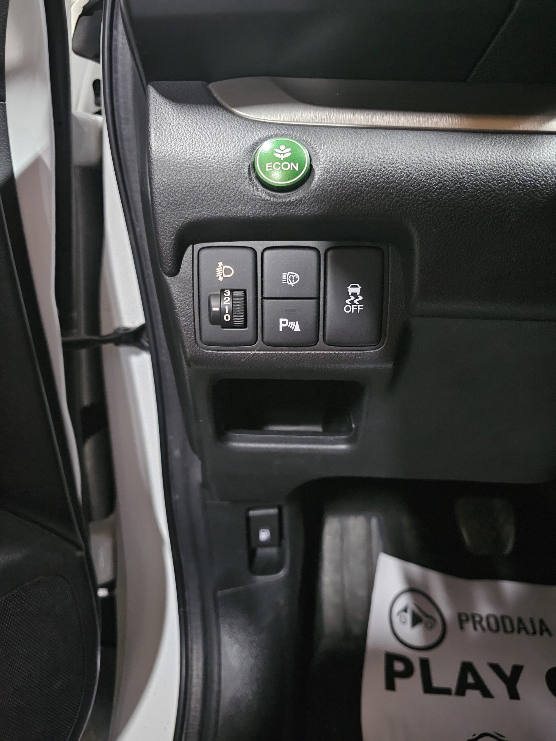
								Honda CR-V full									