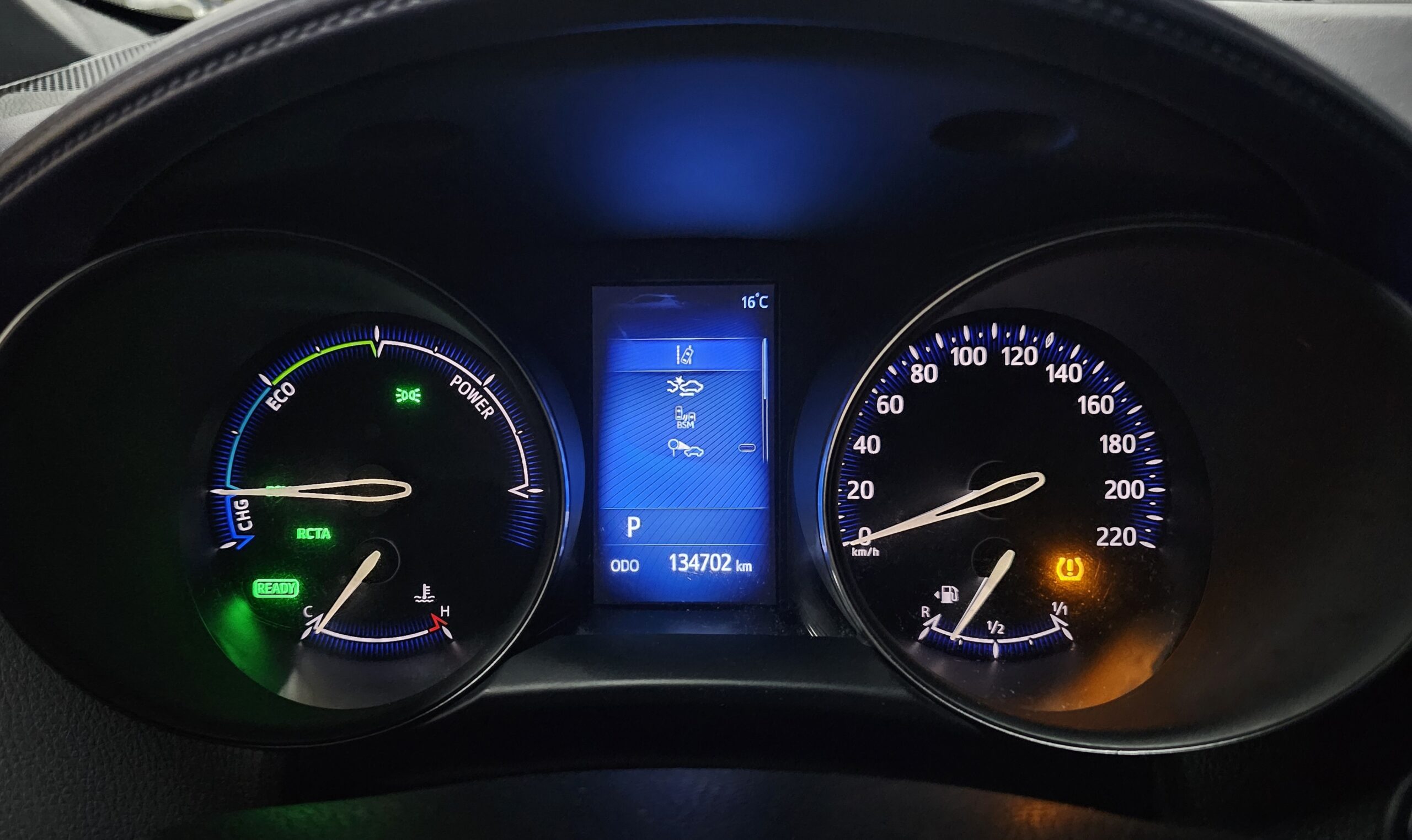
								Toyota C-HR HYBRID/T0P full									