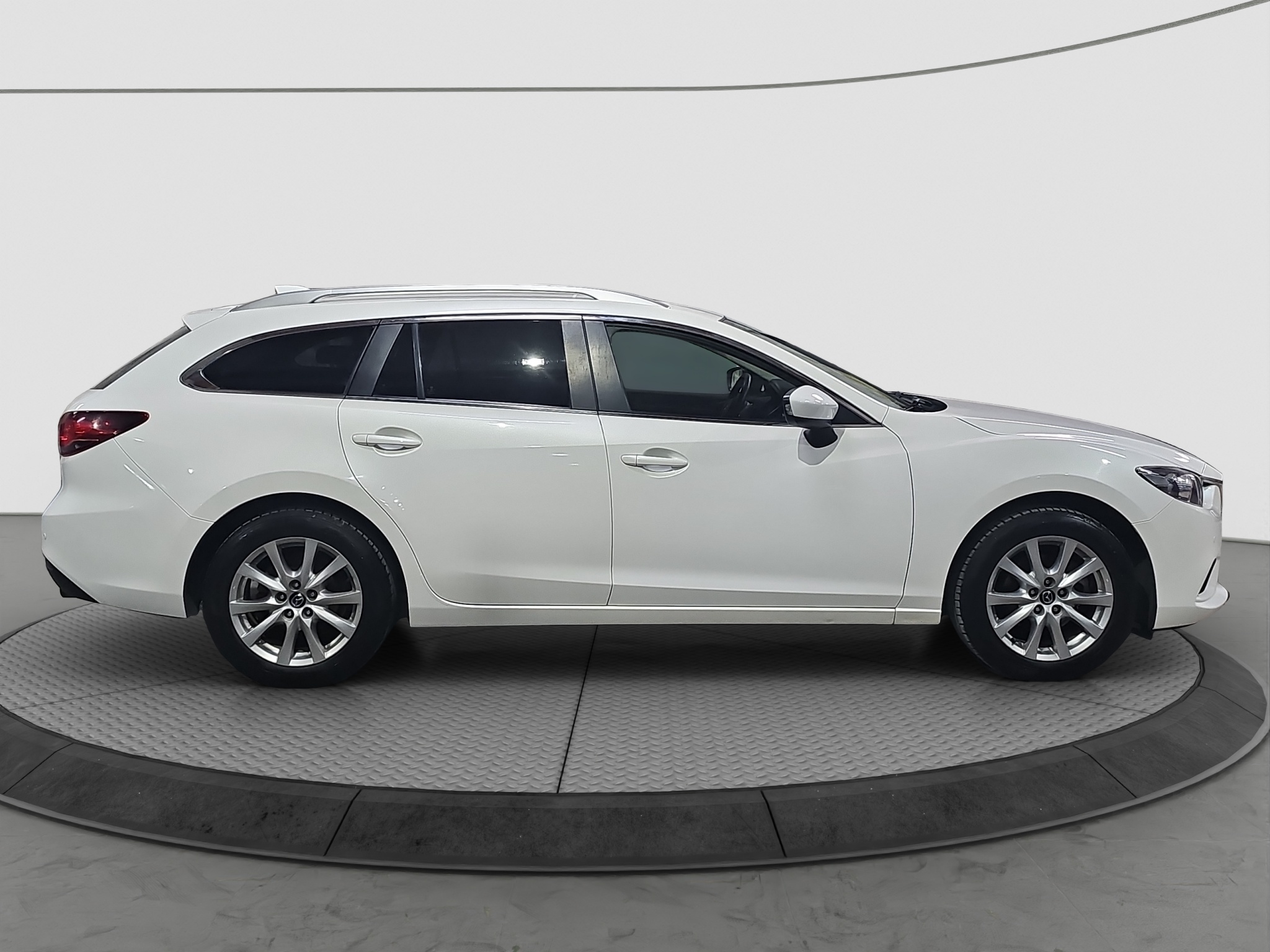 
								Mazda 6 full									