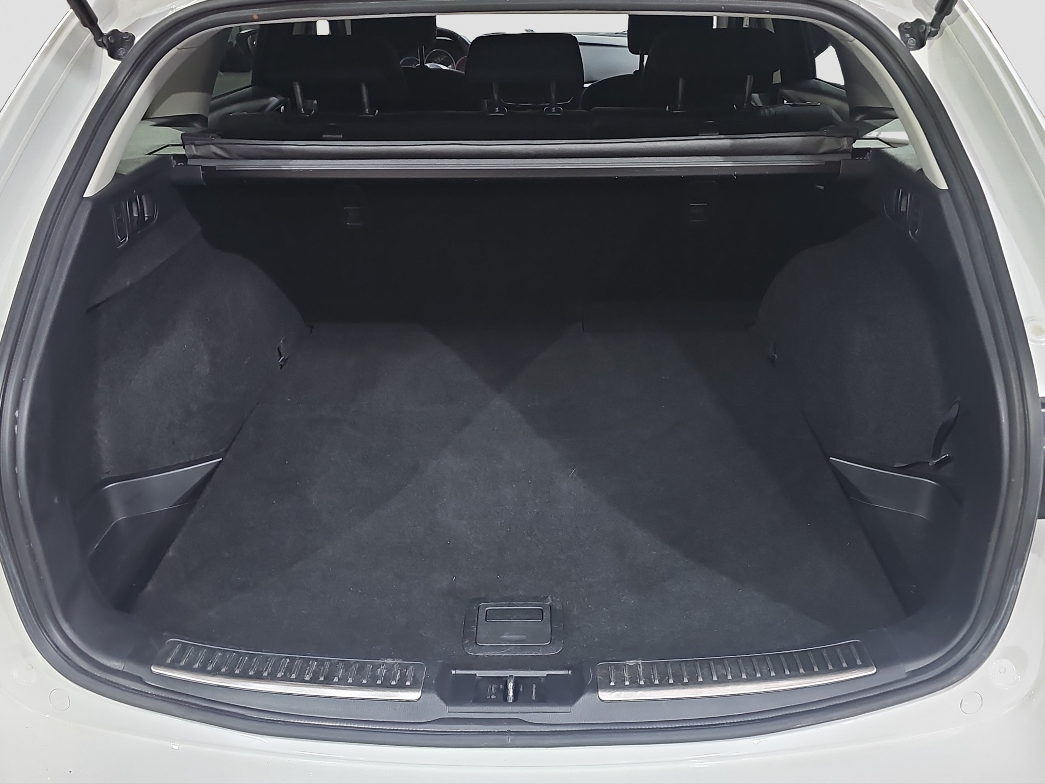
								Mazda 6 full									