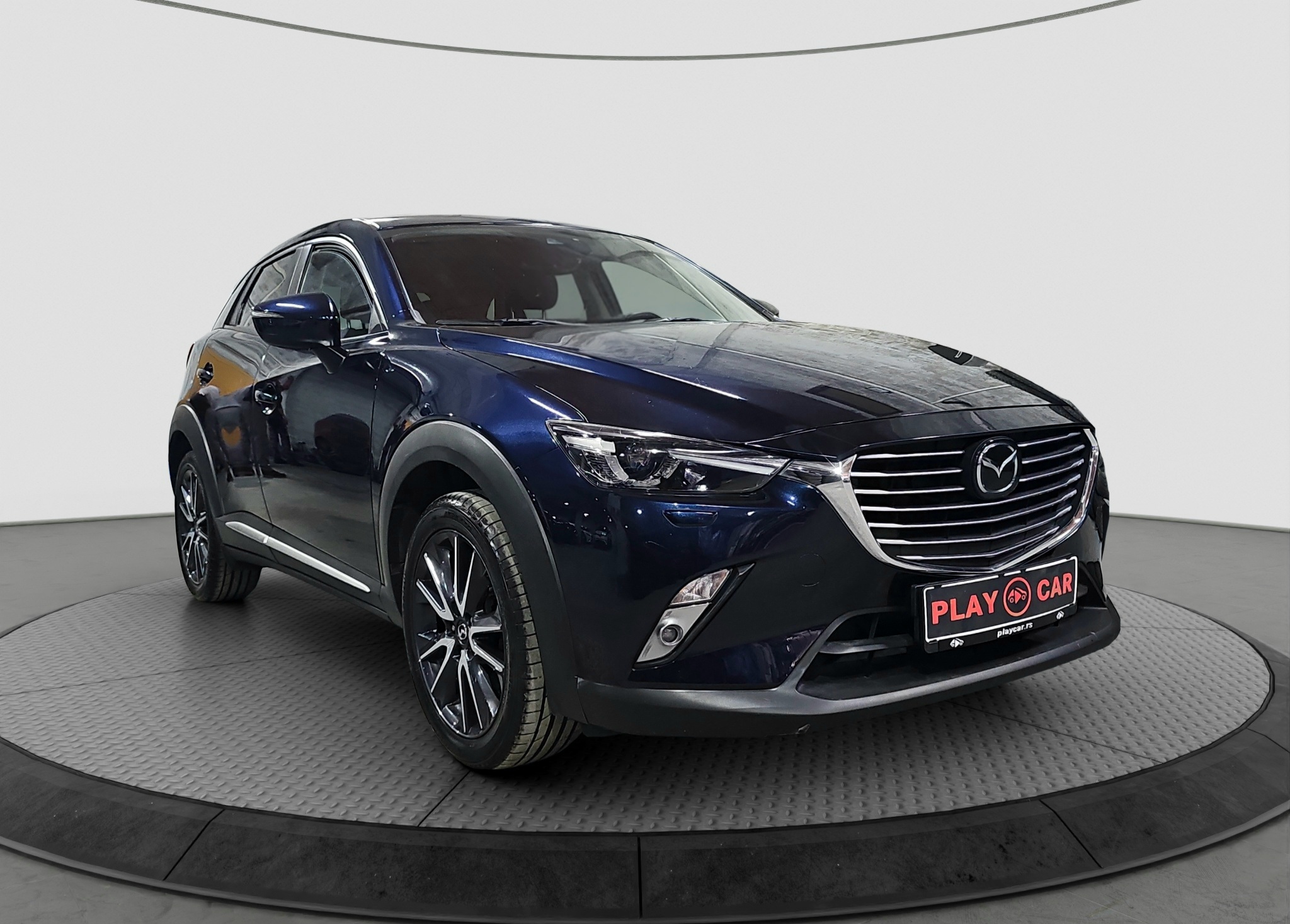 
								Mazda CX-3 AUTO/FU.LL full									