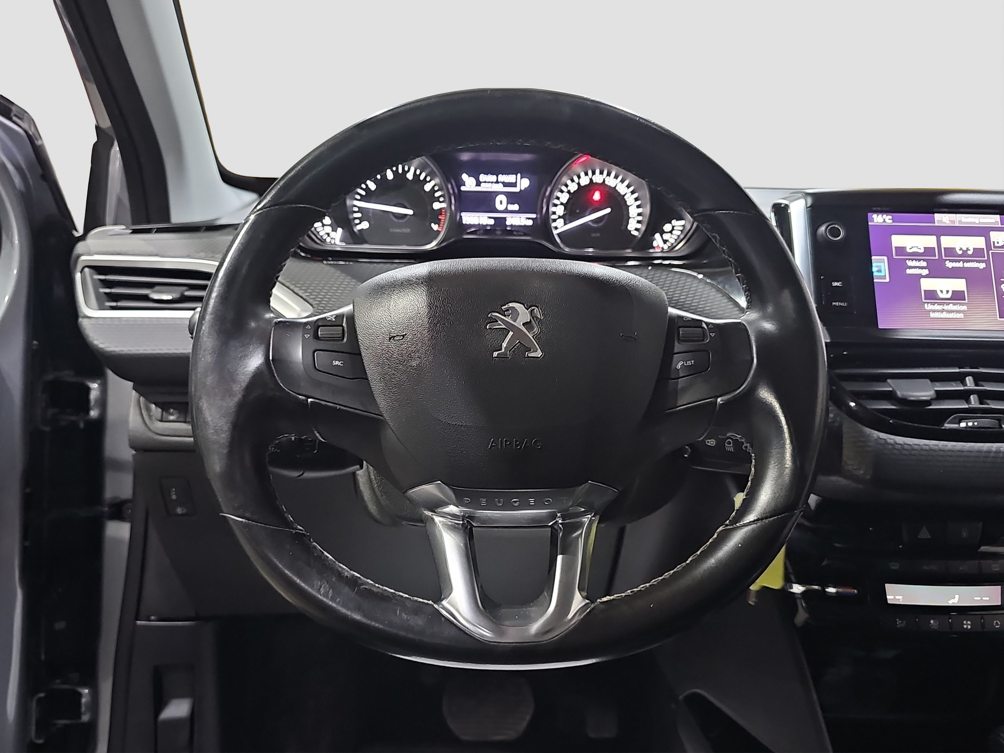 
								Peugeot 2008 AUTO/PANO full									