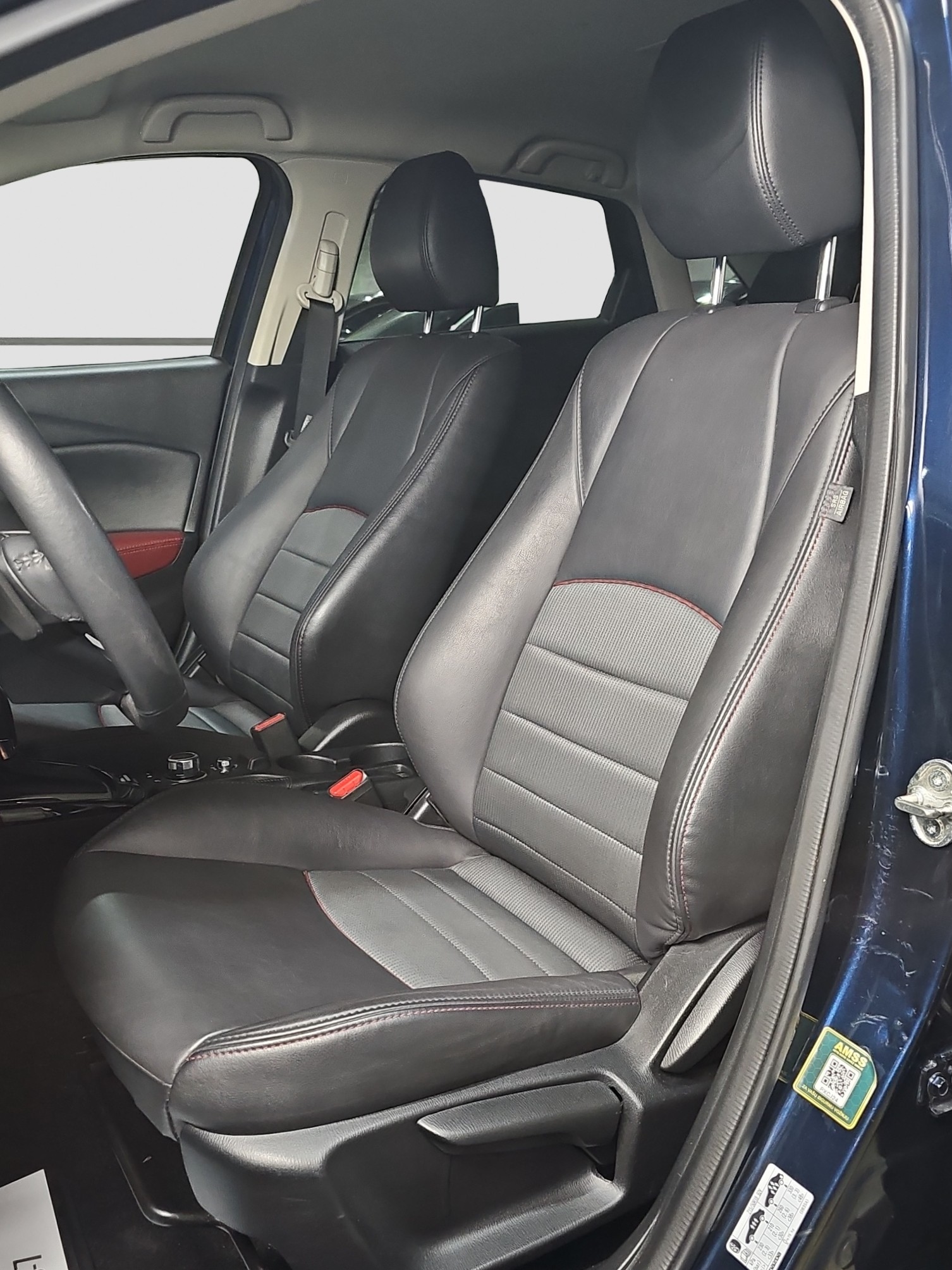 
								Mazda CX-3 AUTO/FU.LL full									