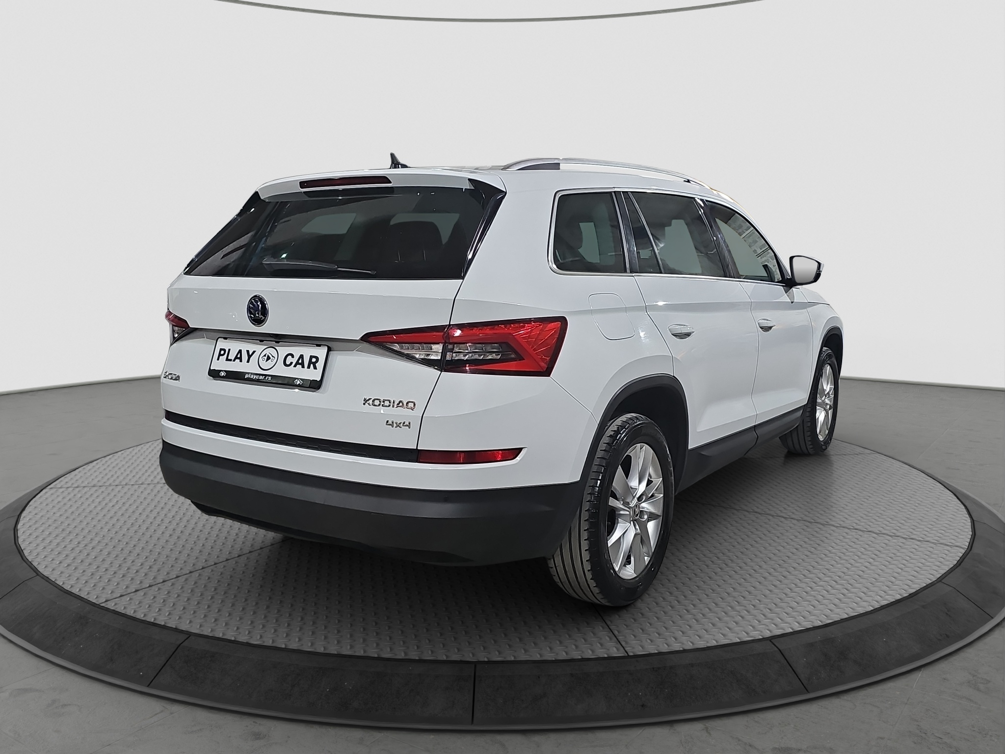 
								Škoda Kodiaq AWD/MATR/7sed full									