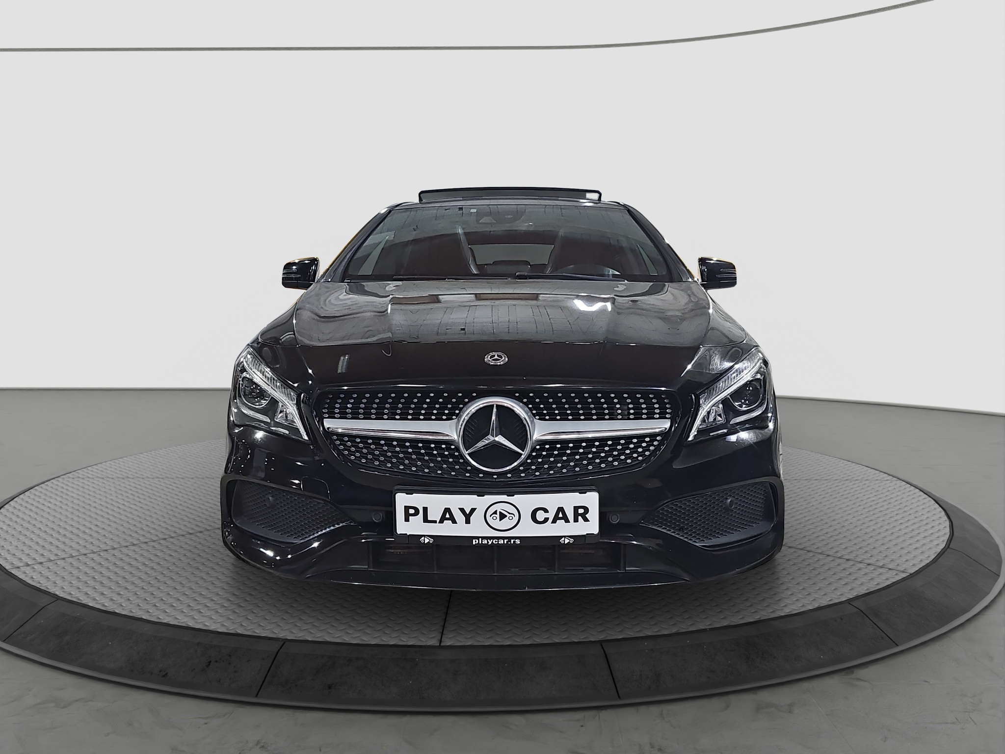 
								Mercedes Benz CLA 180 Shooting Brake AMG line /AUTO full									