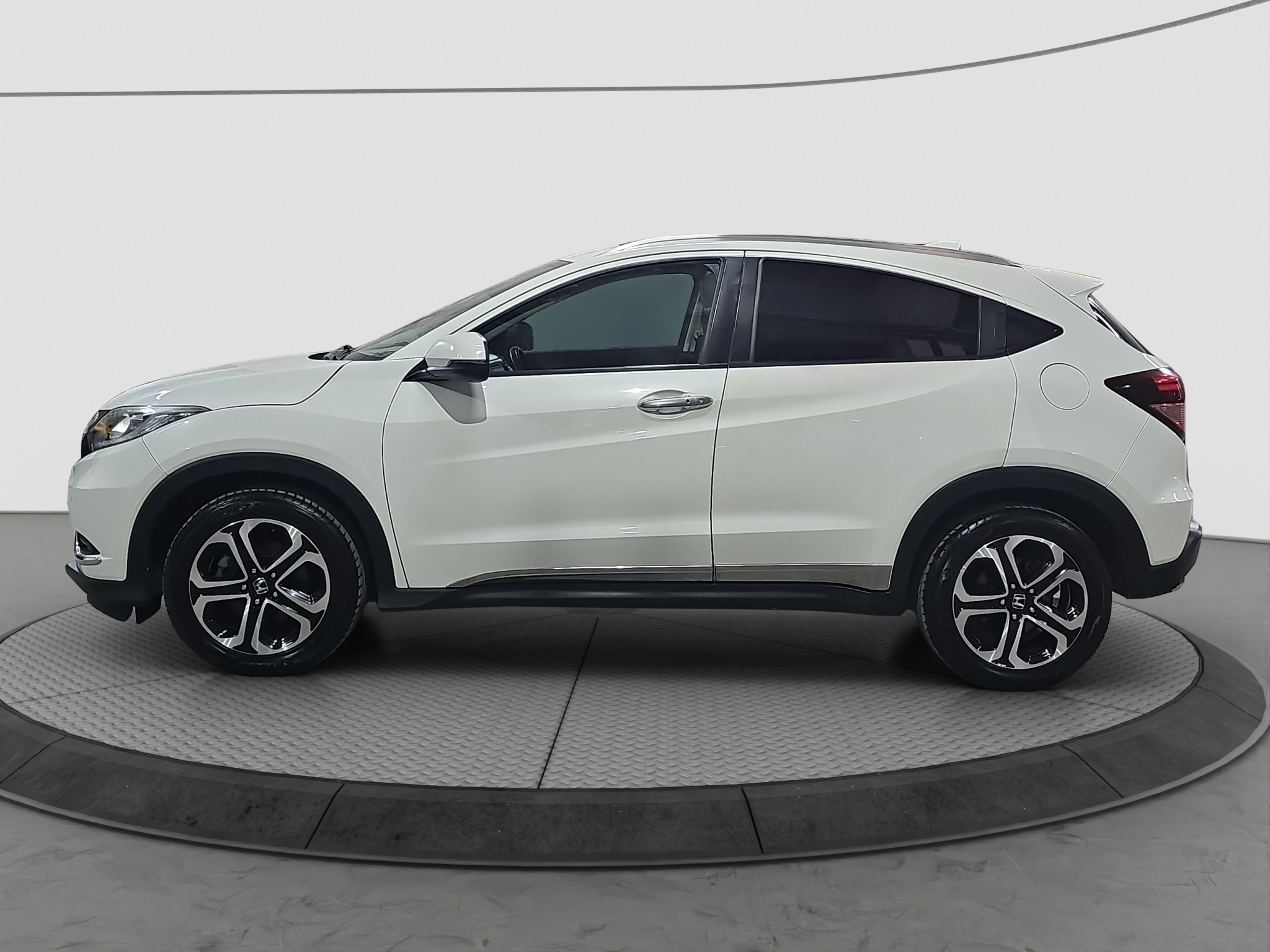 
								Honda HR-V FU.LL/PAN/SIBER/AUTO full									