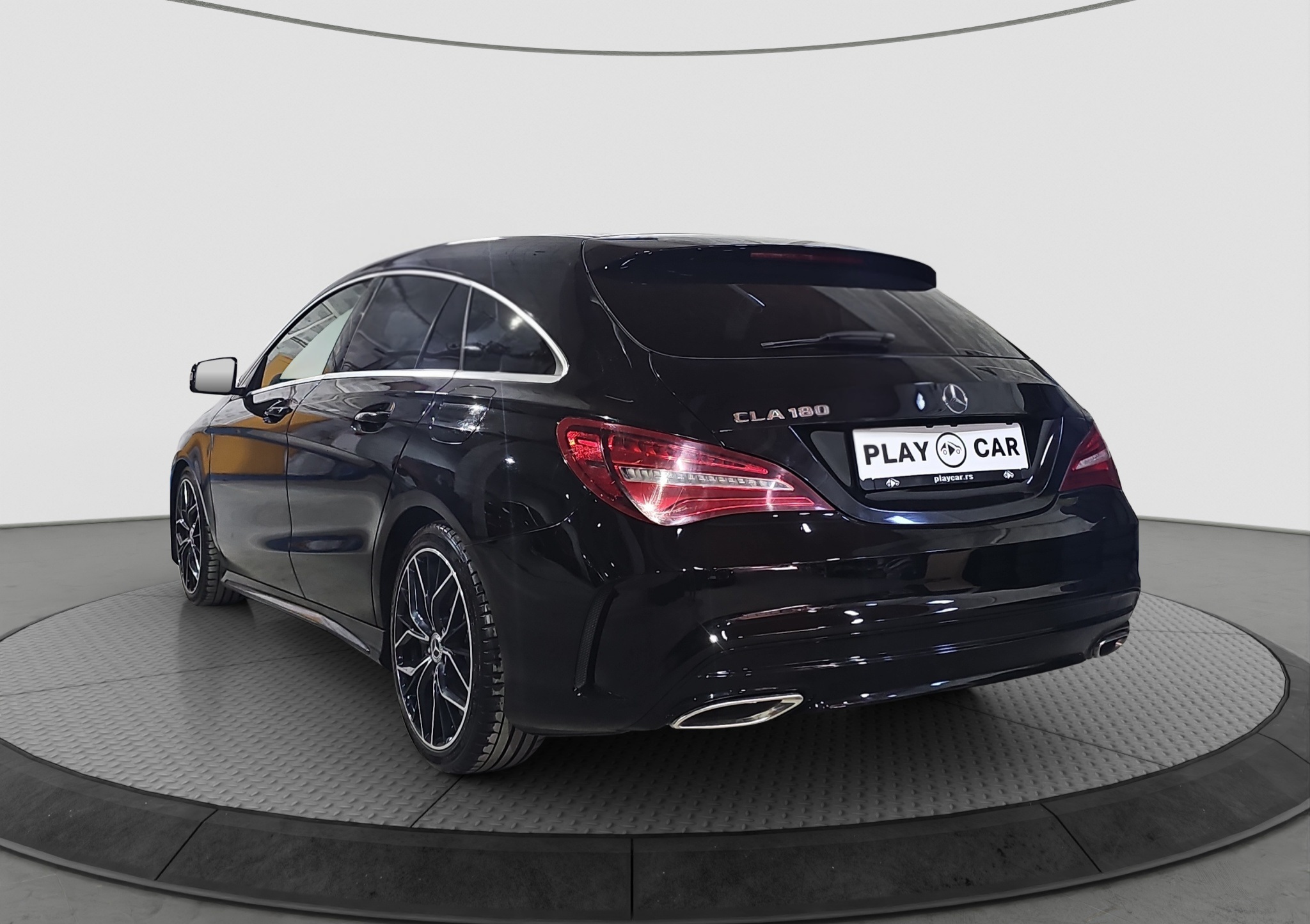 
								Mercedes Benz CLA 180 Shooting Brake AMG line /AUTO full									