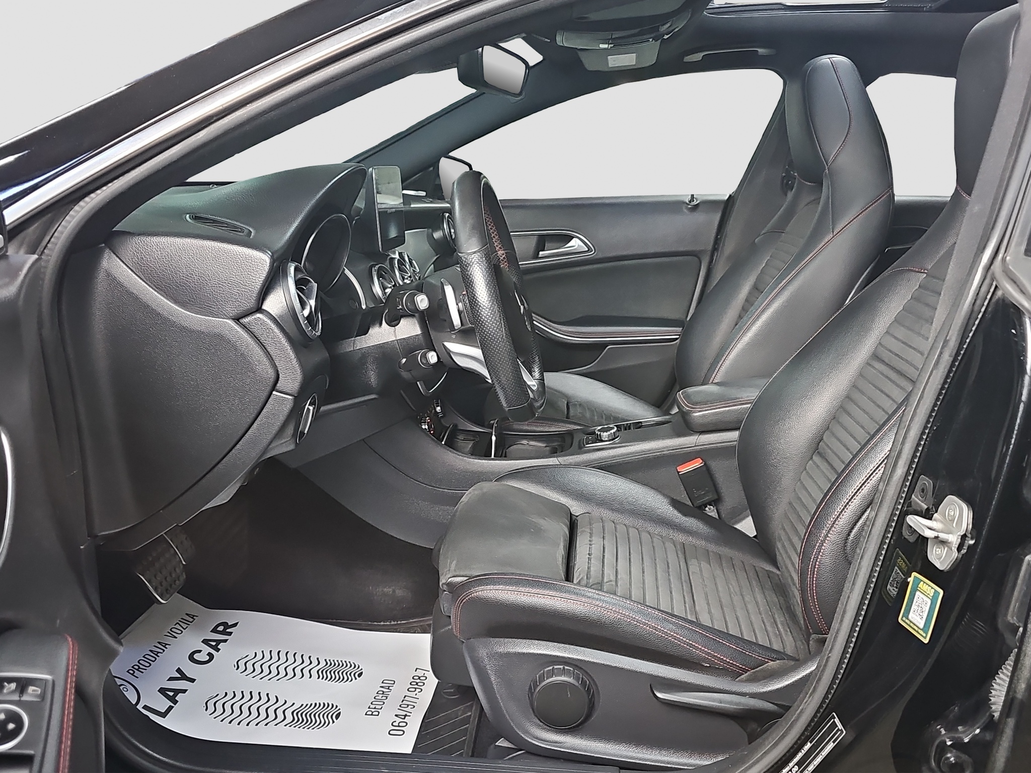 
								Mercedes Benz CLA 180 Shooting Brake AMG line /AUTO full									