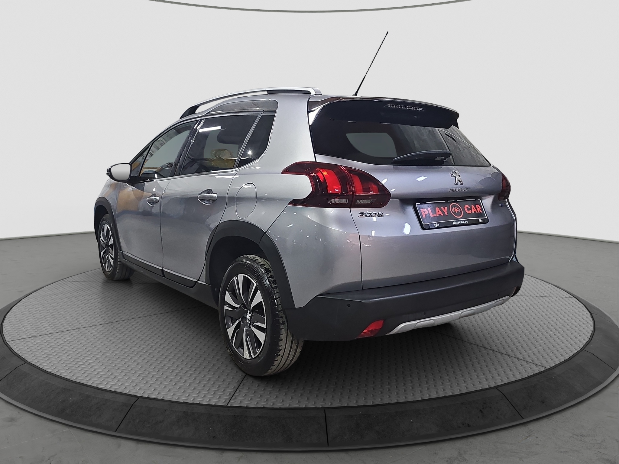 
								Peugeot 2008 PANO/AUTOM full									