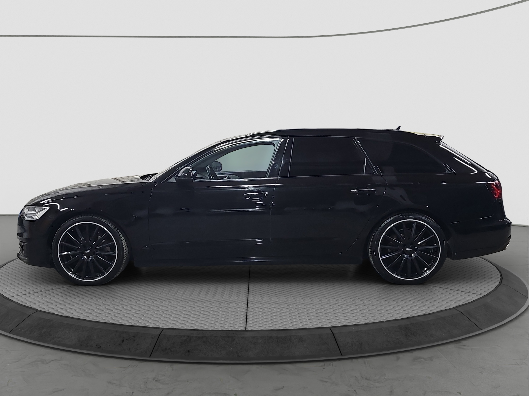 
								Audi A6 MATRIX/4X4/AUTO full									