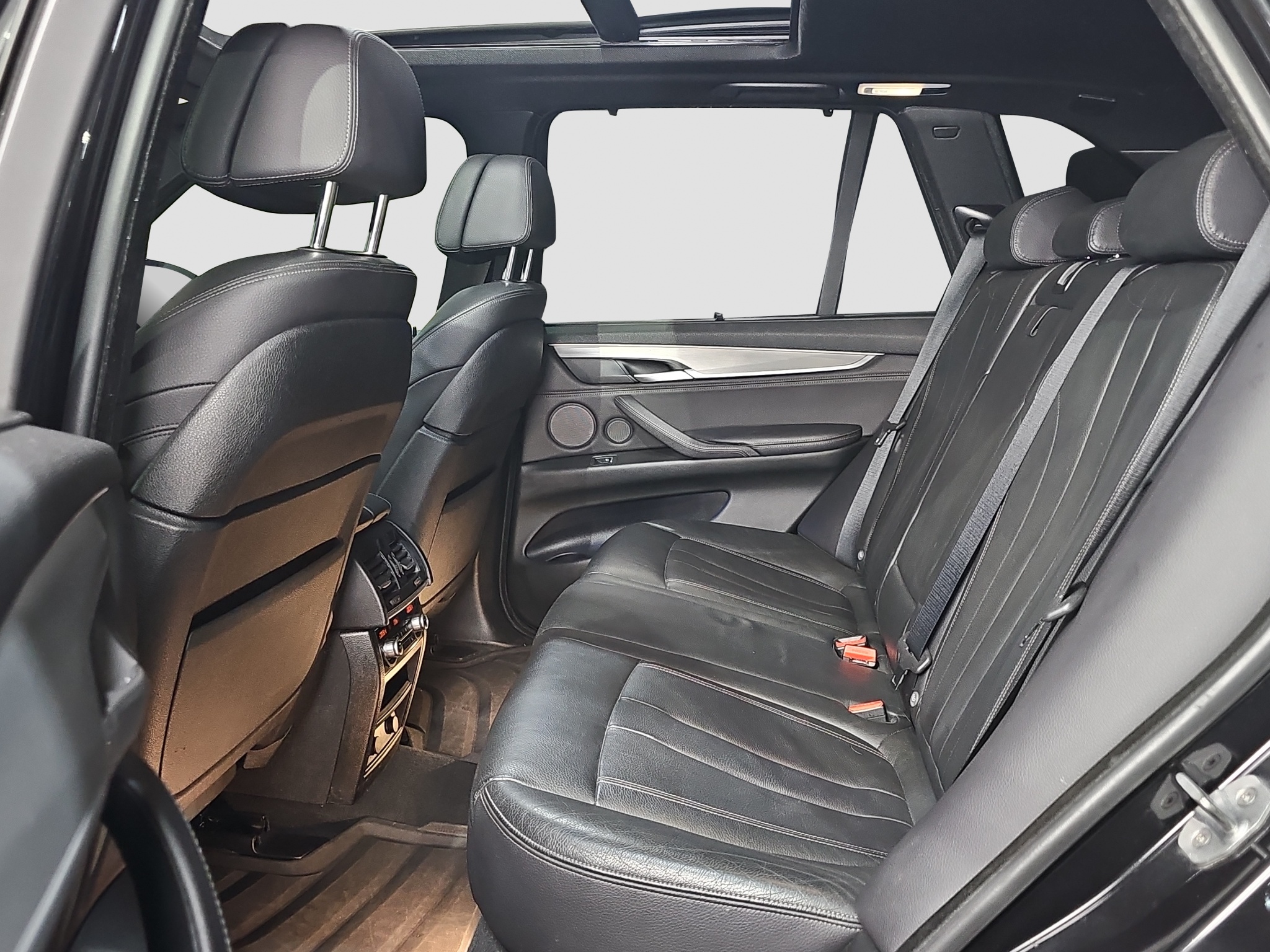 
								BMW X5 M-/ŠIB/iPerform/4×4 full									