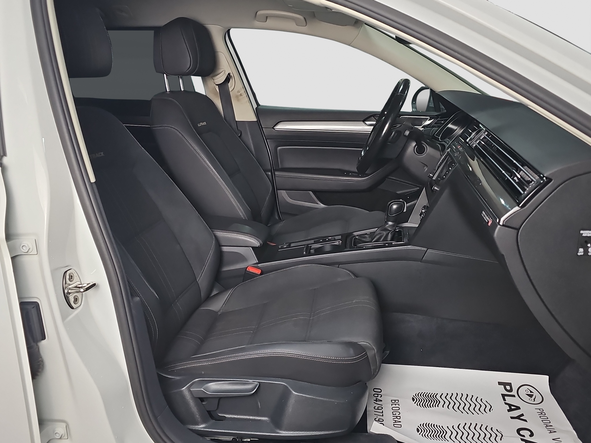 
								Volkswagen Passat B8 Alltrack full									