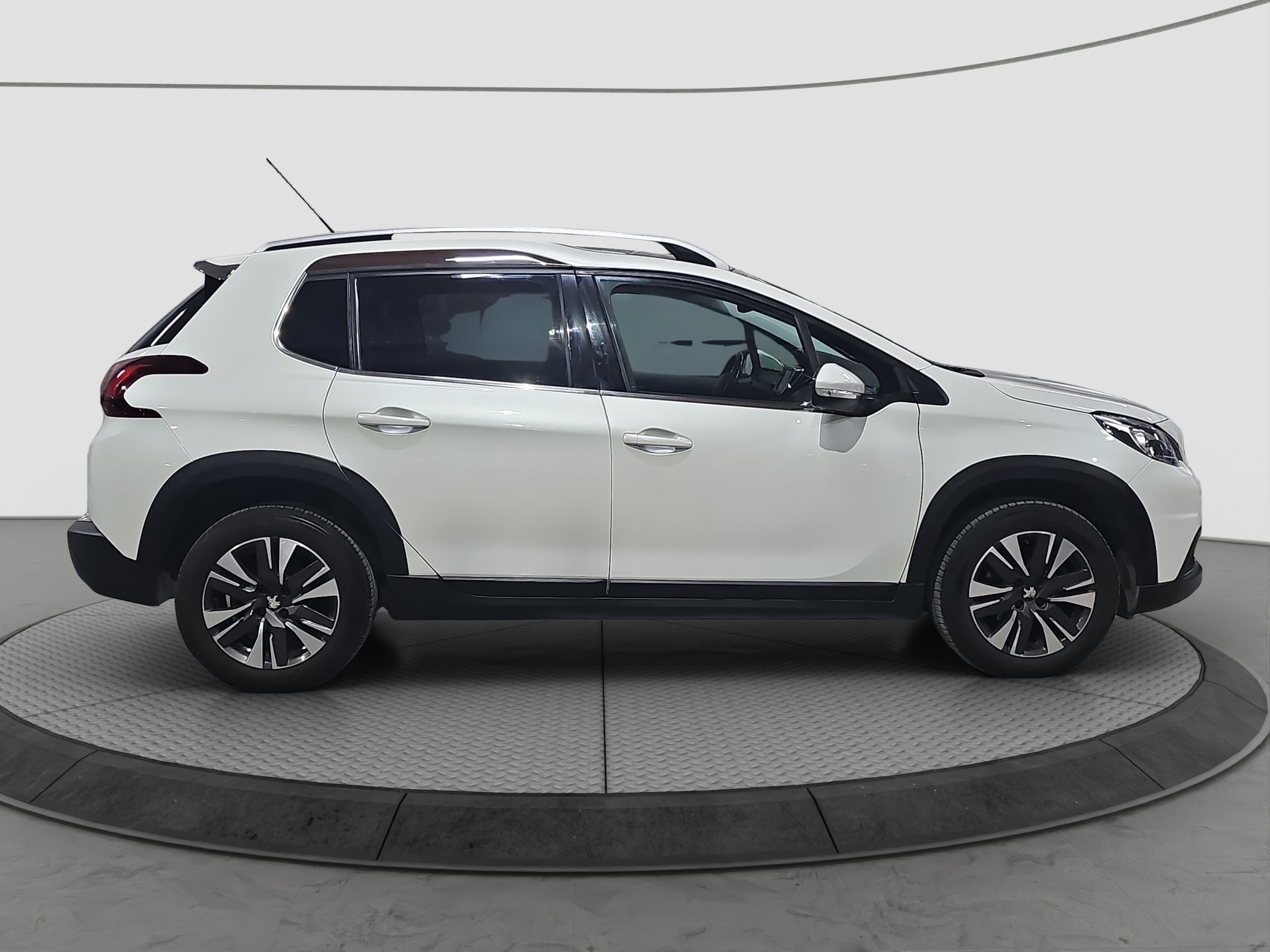 
								Peugeot 2008 PANO/AUTO/T0P full									