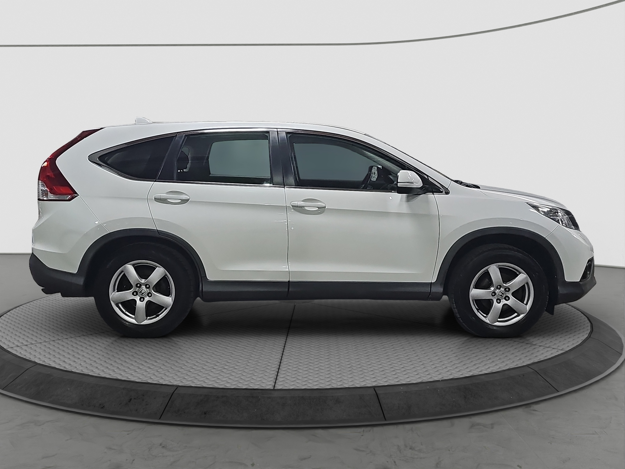 
								Honda CR-V full									