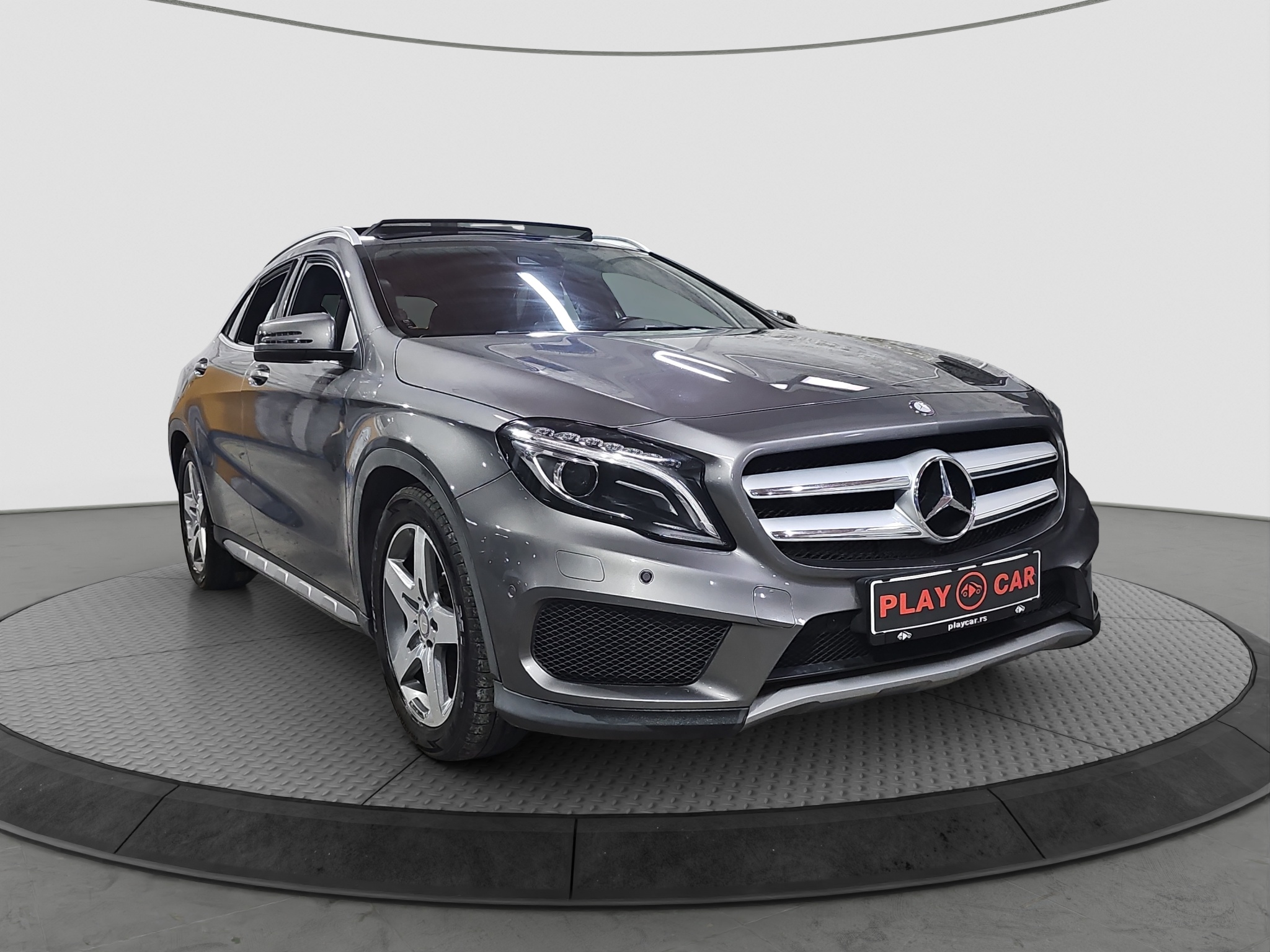 
								Mercedes Benz GLA 180 AMG/AUTO/ŠIBER full									