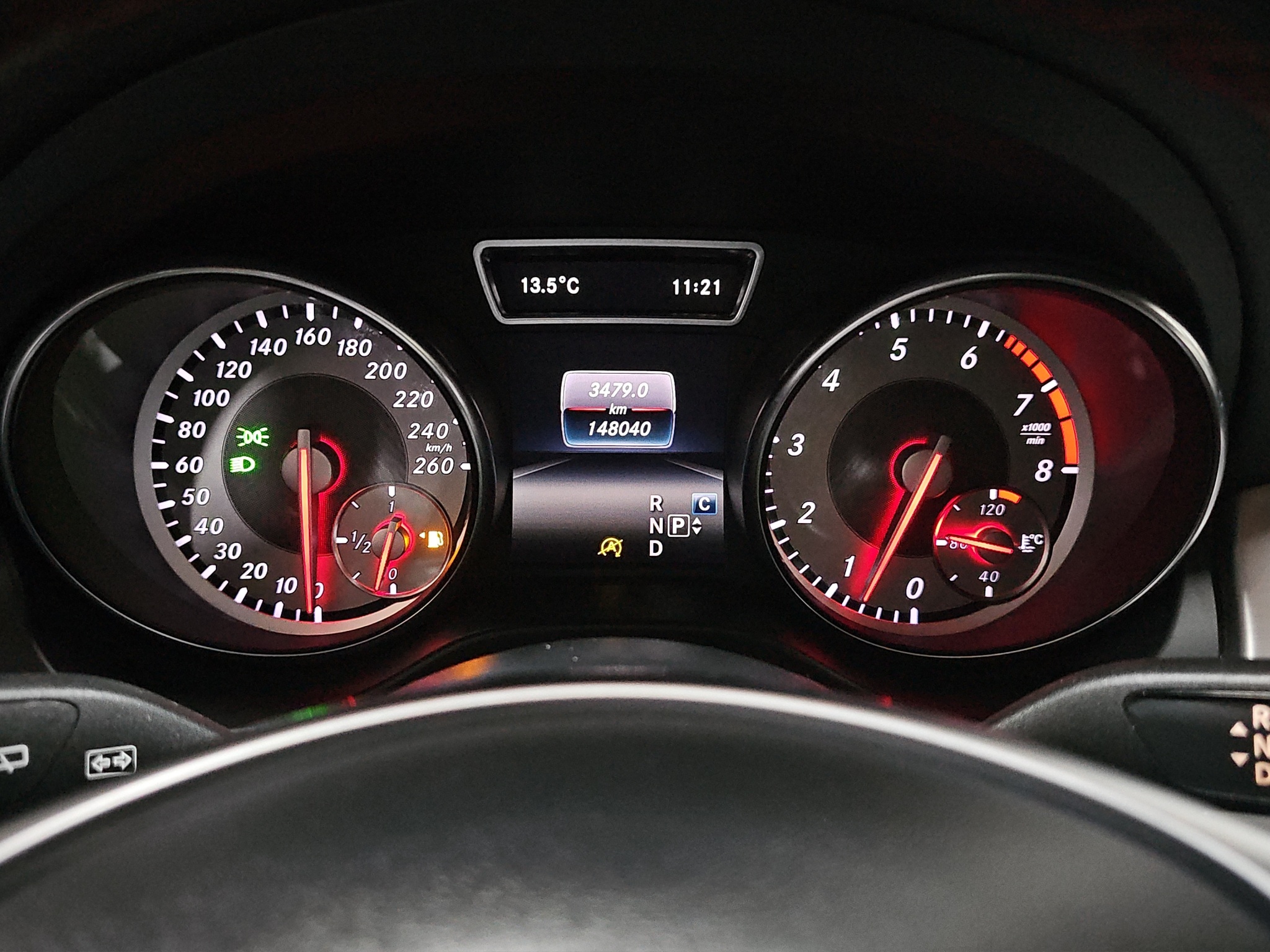 
								Mercedes Benz GLA 180 AMG/AUTO/T0P full									