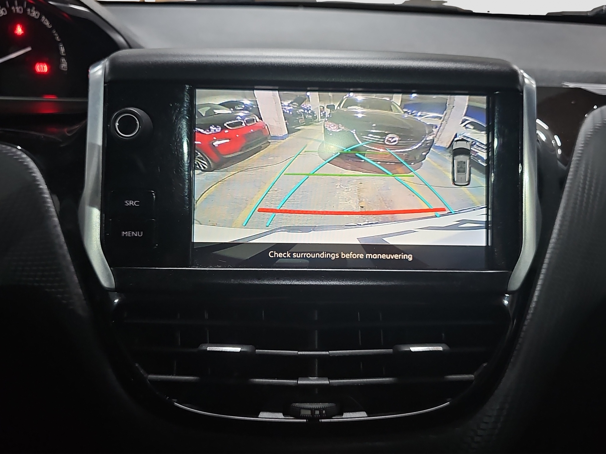 
								Peugeot 2008 PANO/AUTOM full									