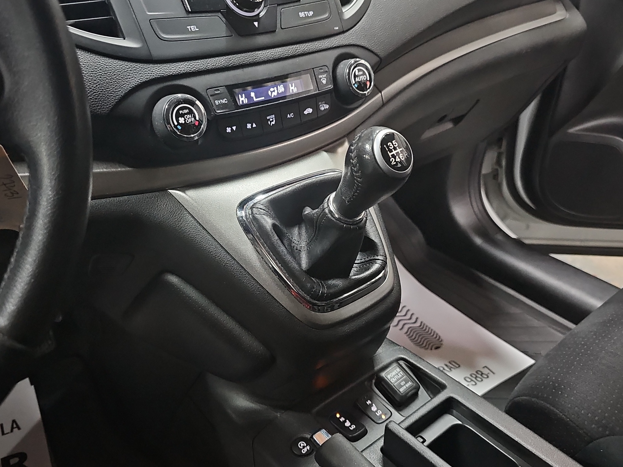 
								Honda CR-V full									